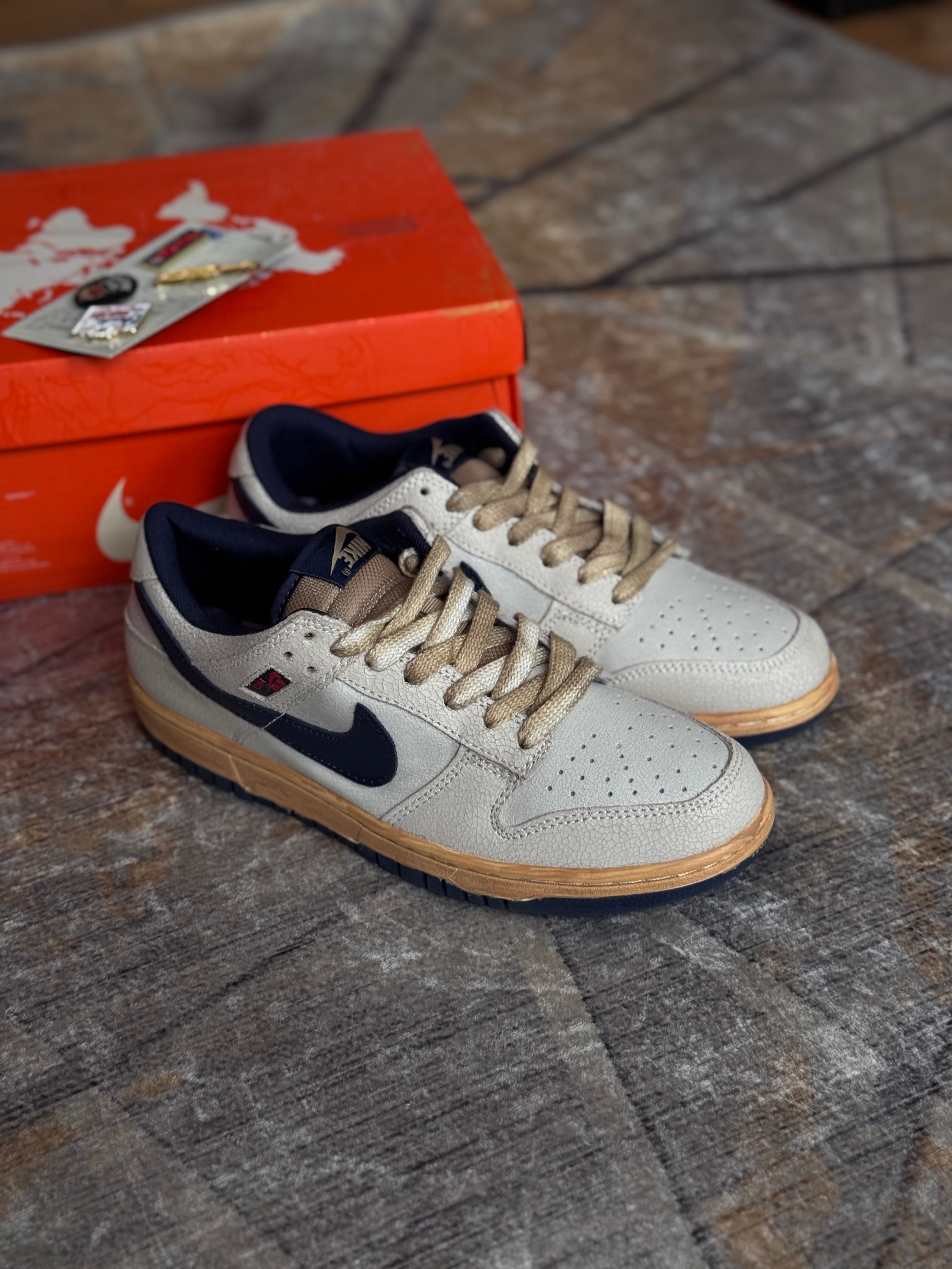 Nike sb x stranger things