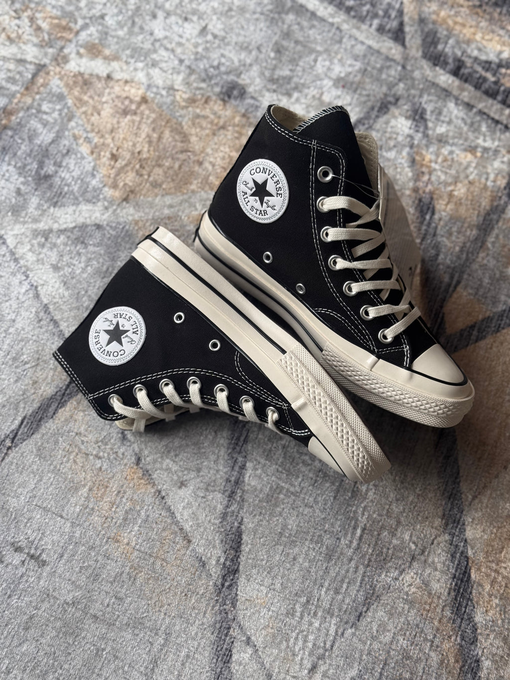Converse  Chuck Taylor 70's high “negro blanco “