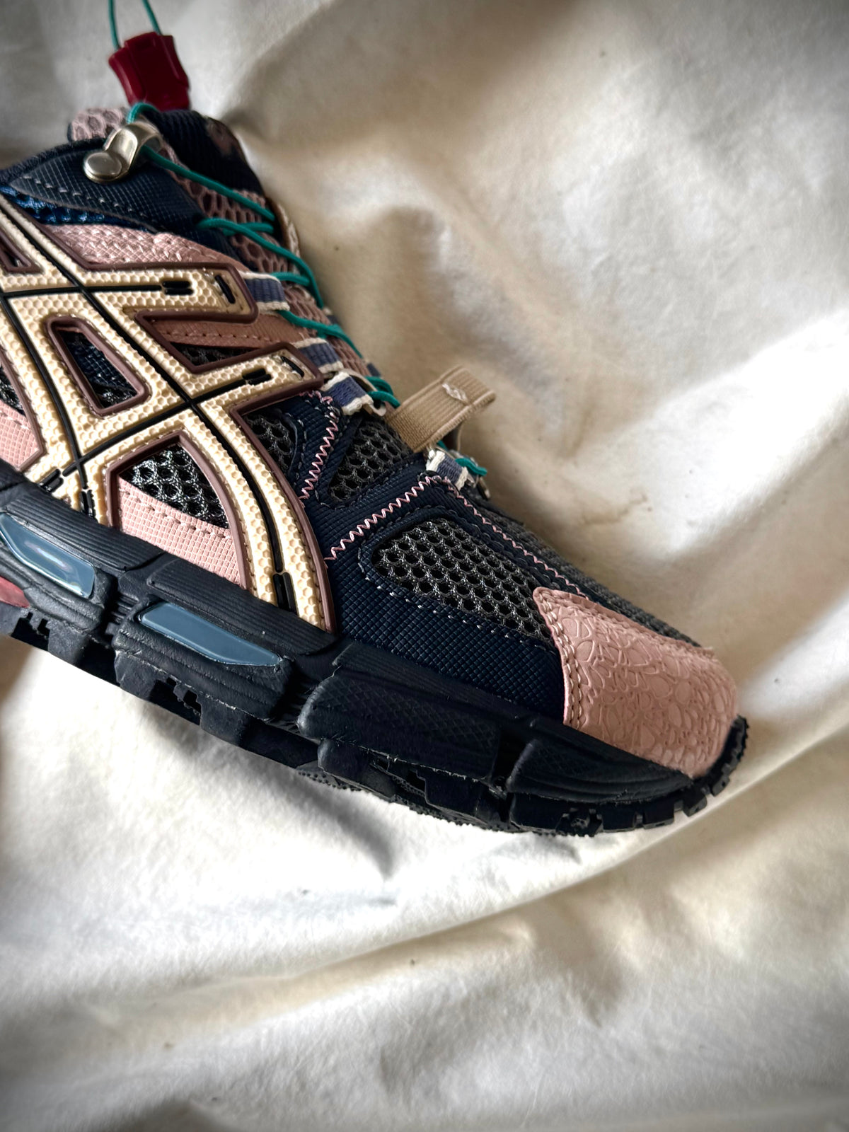 Asics kahana 8