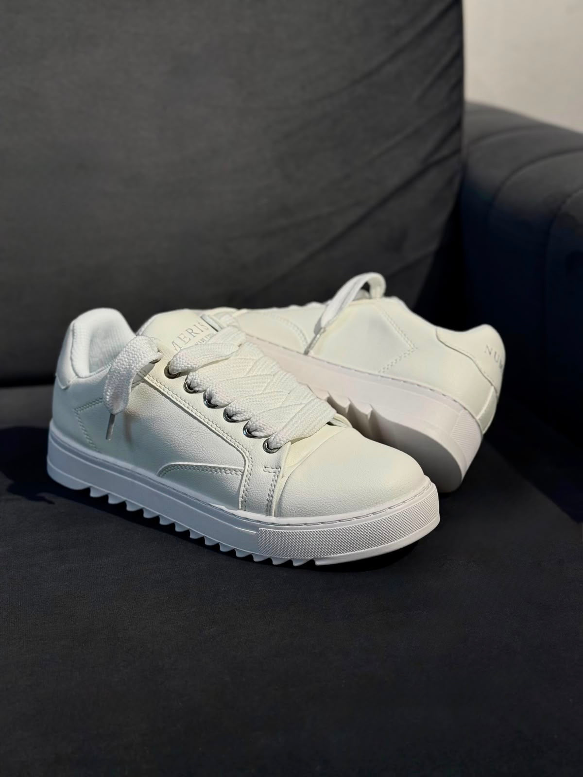 Numeris “all white “