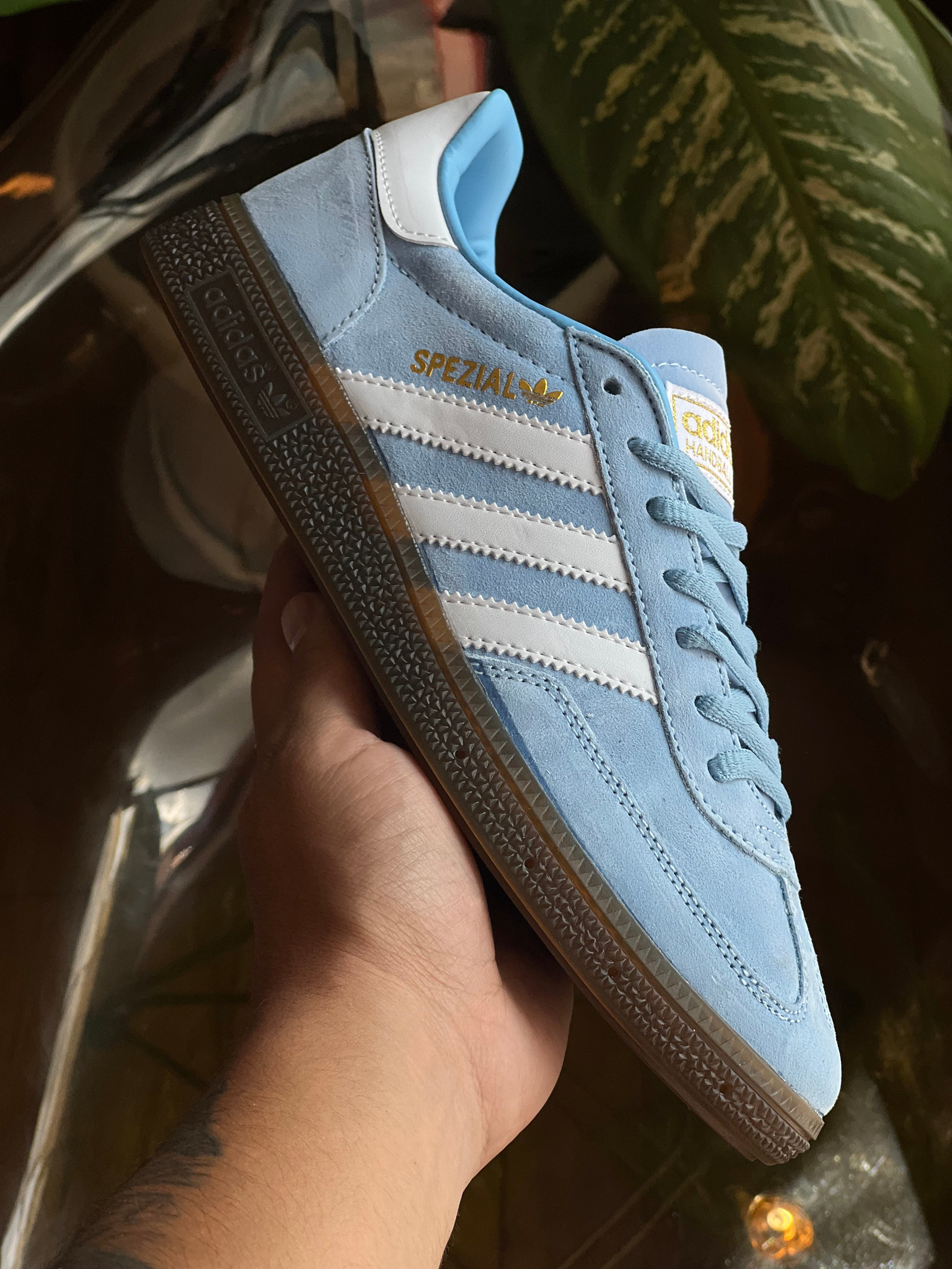 Adidas spezial “azul”