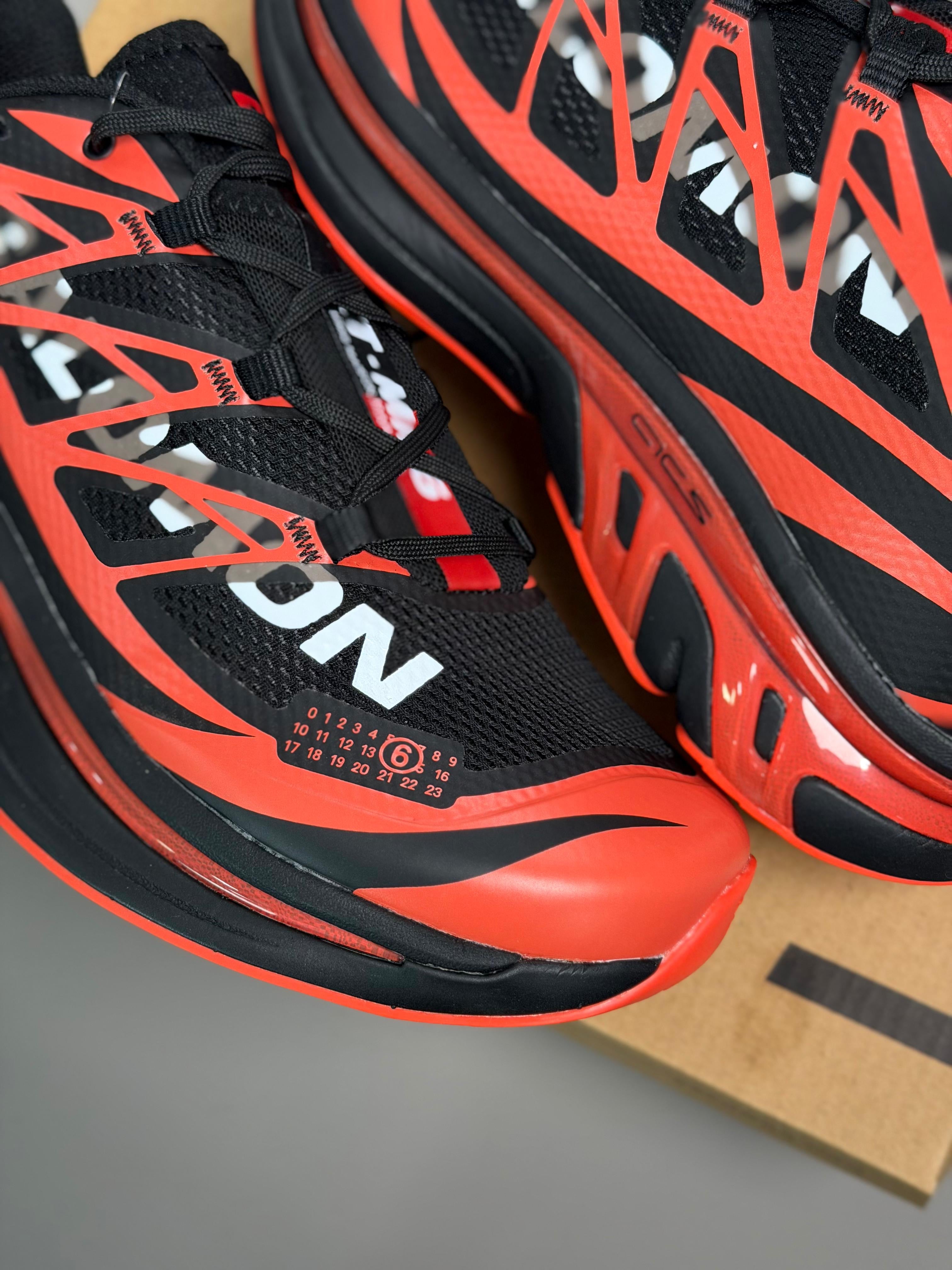 Salomón x maison margiela mm6 roja