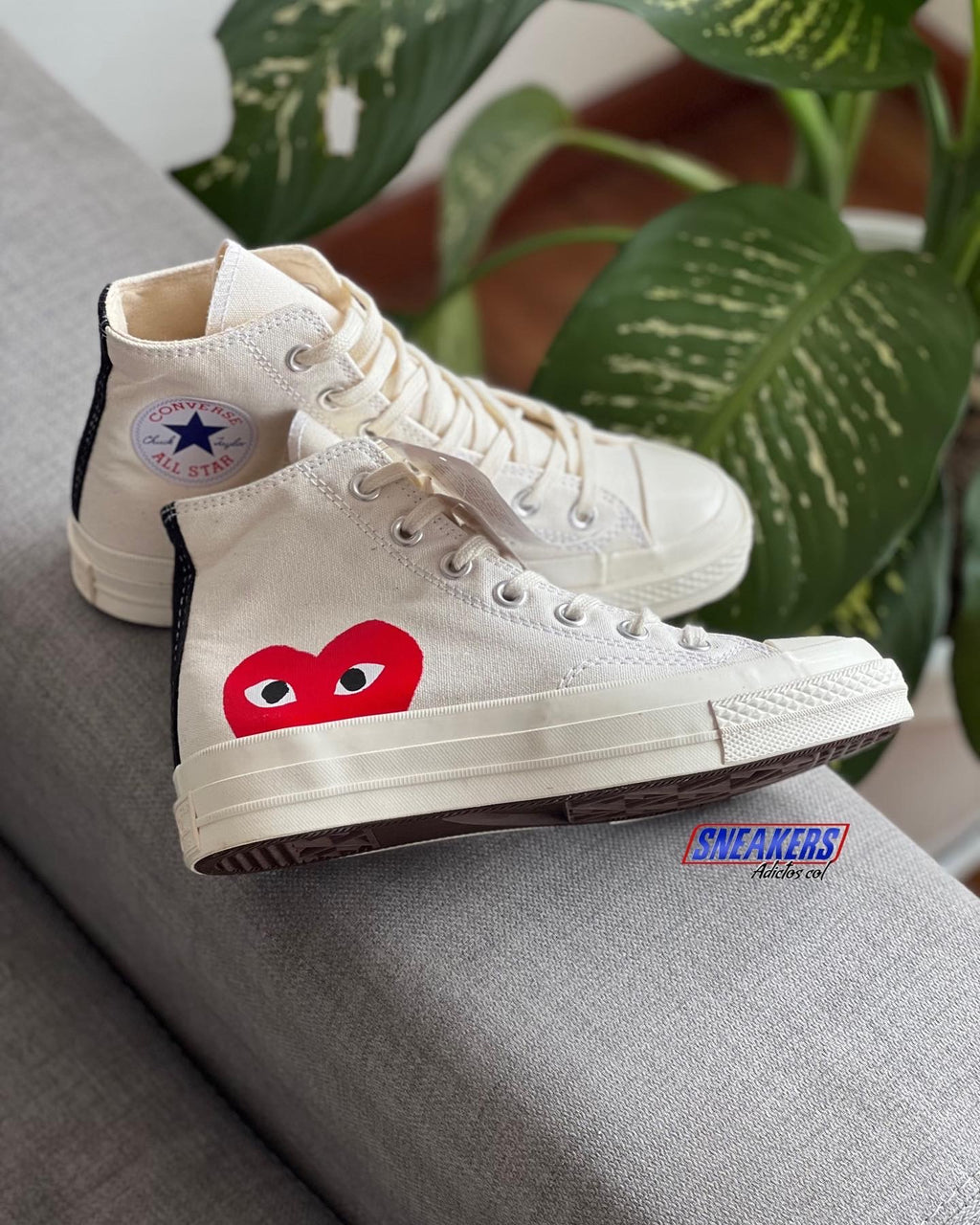Chuck 70 "White" de Comme Des Garçons Play x Converse