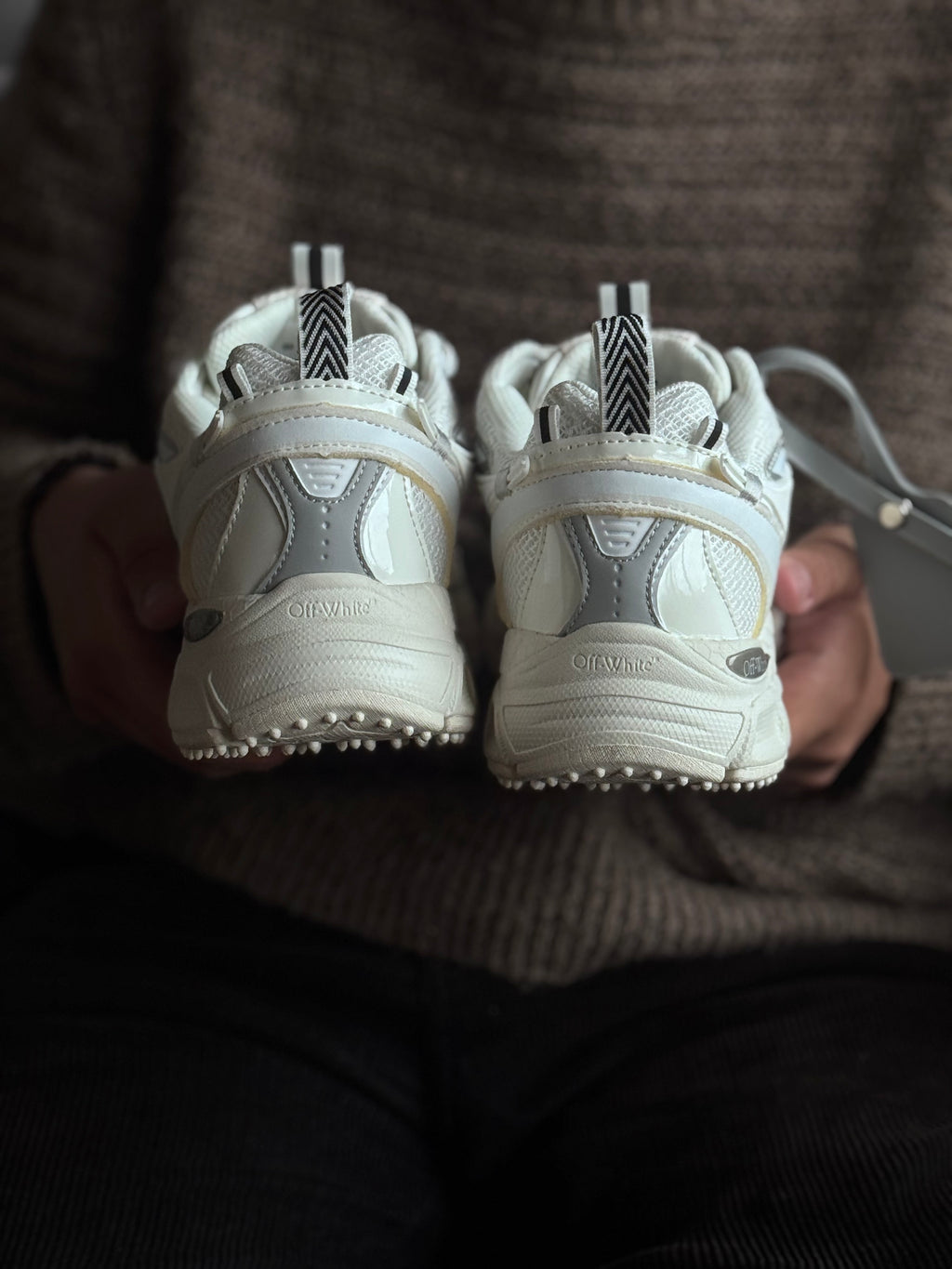 OFF-WHITE Be Right Back beige