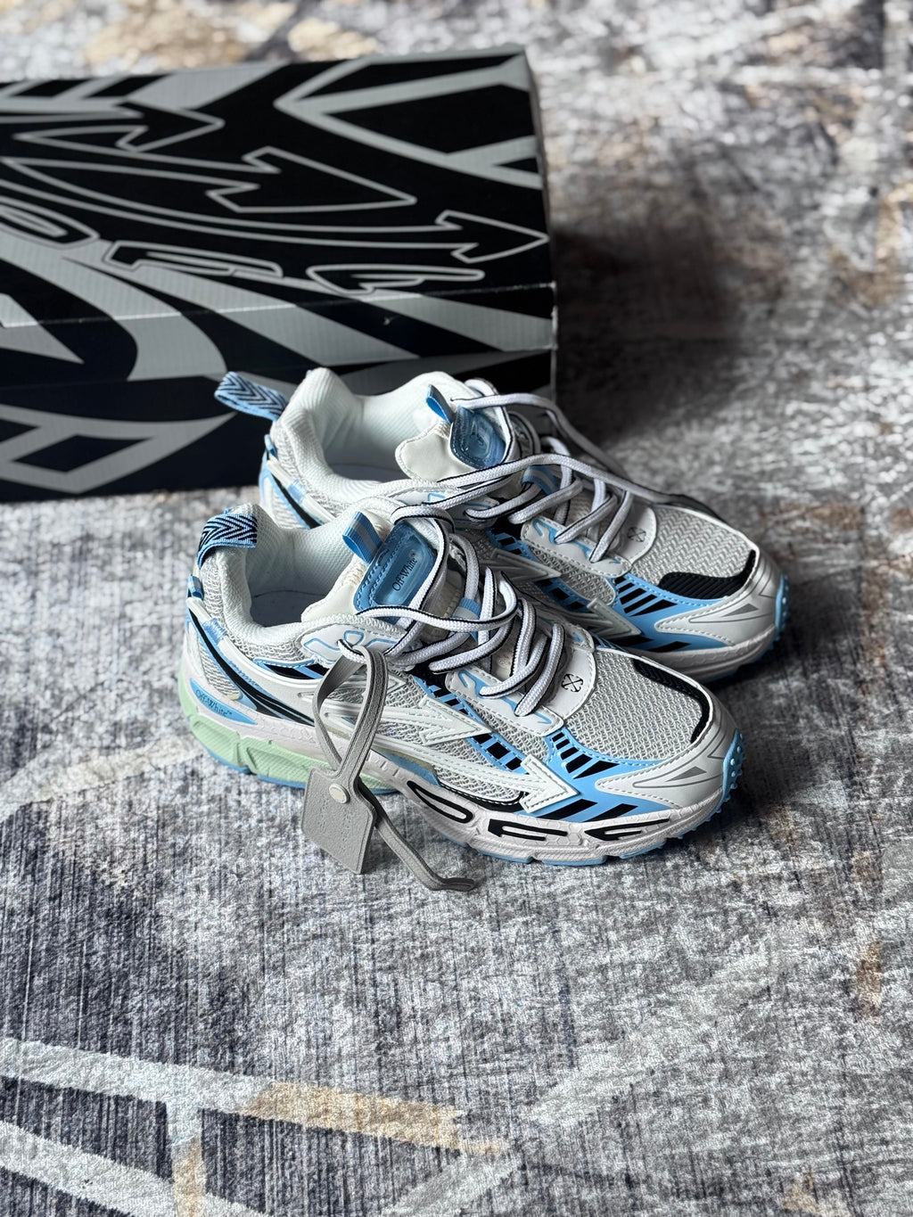 OFF-WHITE Be Right Back Gris blanca- azul marino