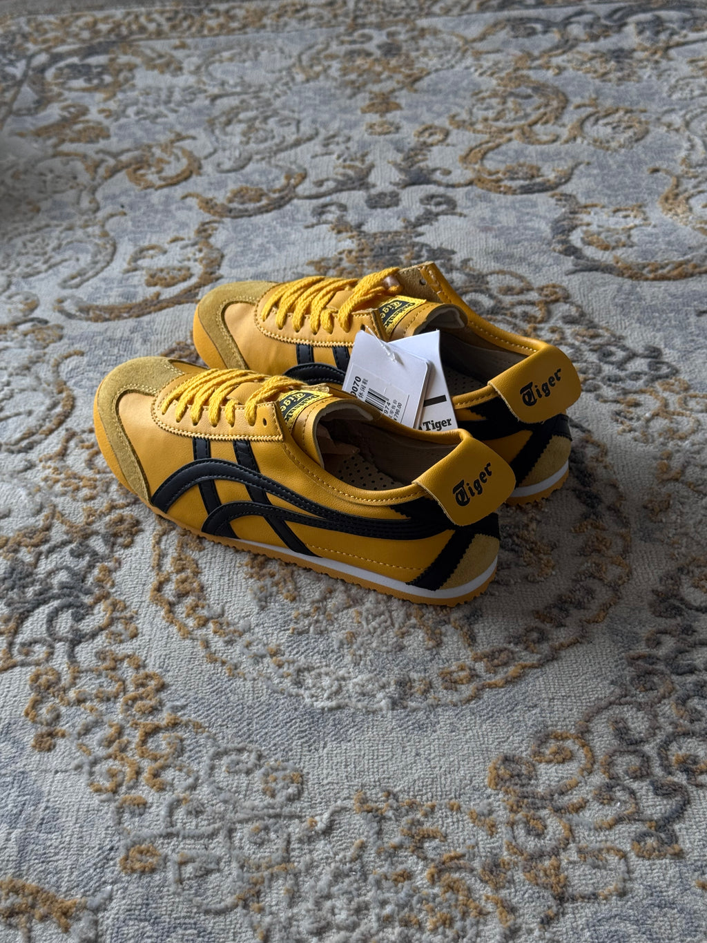 Onitsuka Tiger amarilla