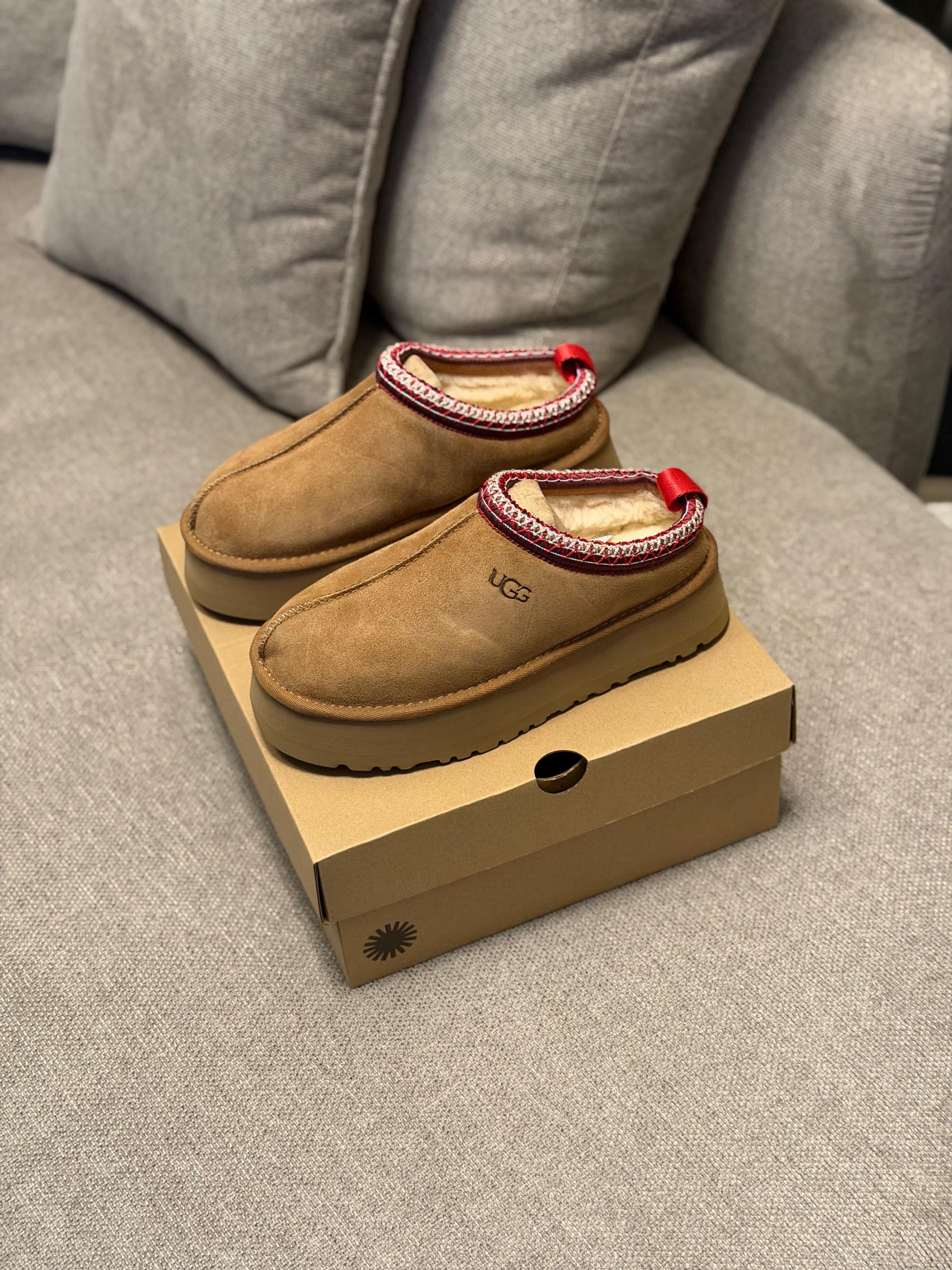 Ugg slippers tassman ll “marrón”