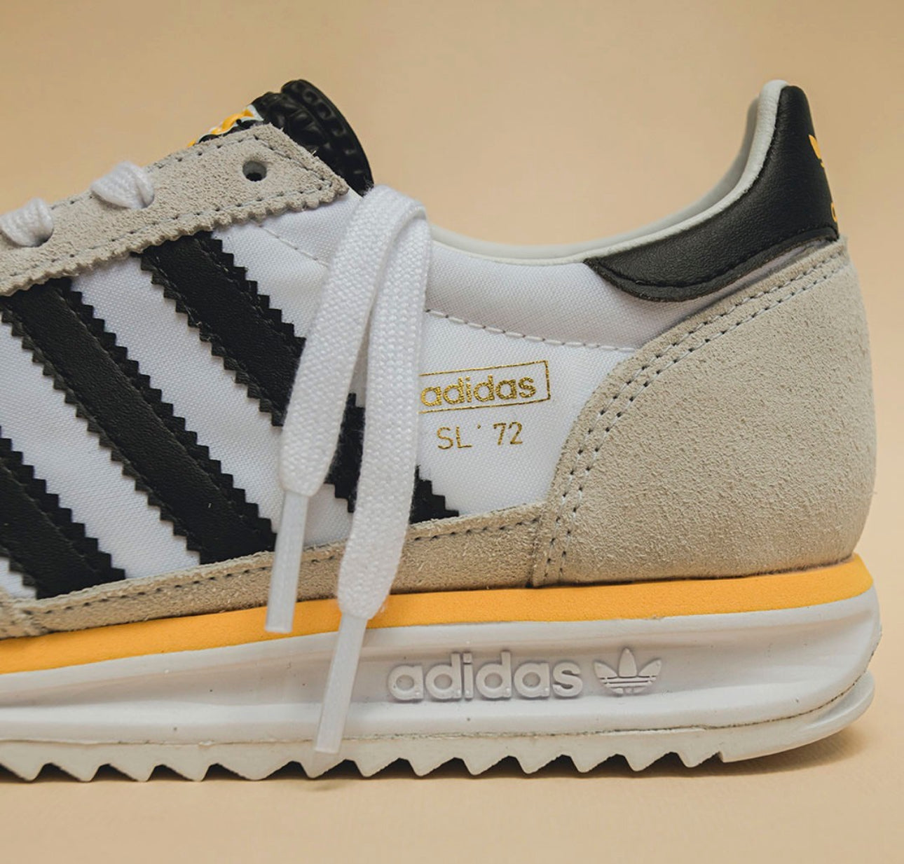 Adías Sl 72 “blanco-amarillo”