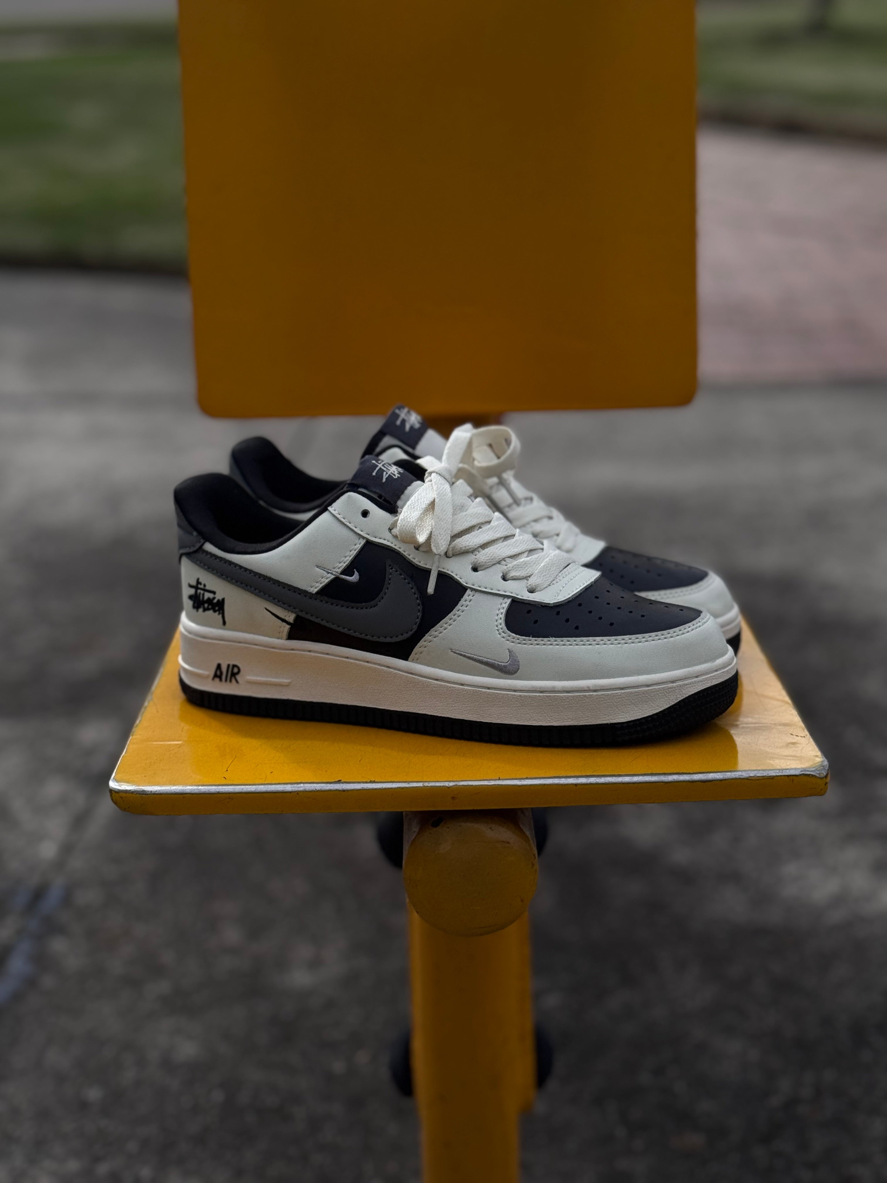 Nike Air forcé One x stussy