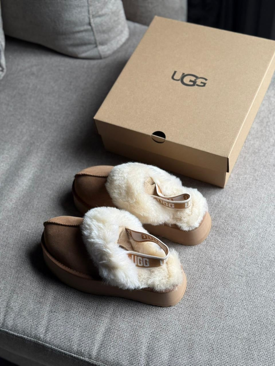 Ugg mules funkette “ marrón”