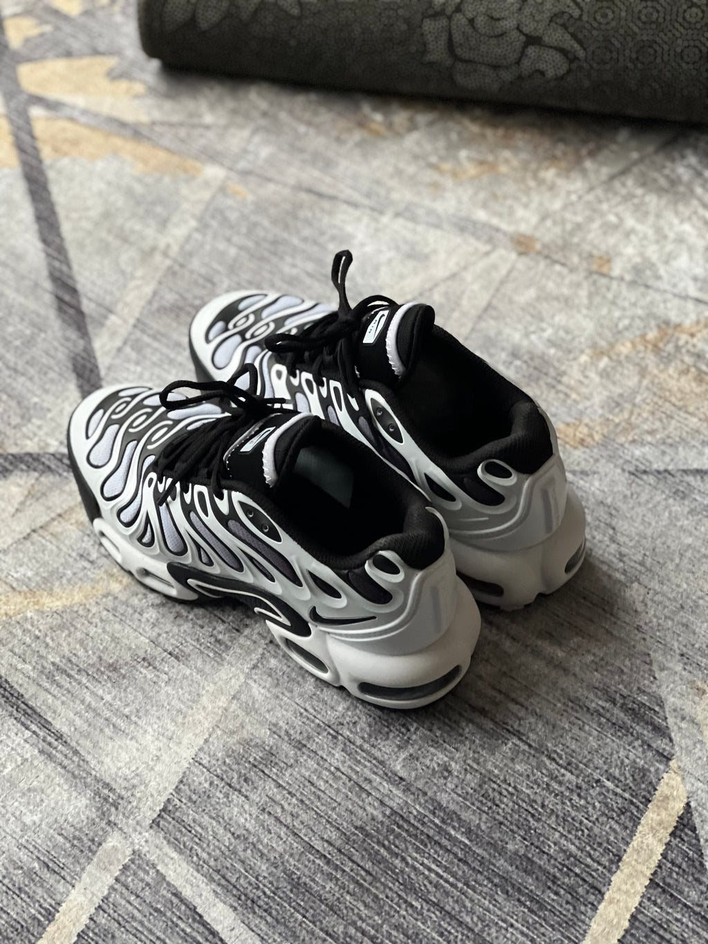 Nike air max tn “Drift”