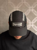 Gorra supreme five panel “negra “