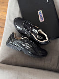 New Balance 204L “ black “