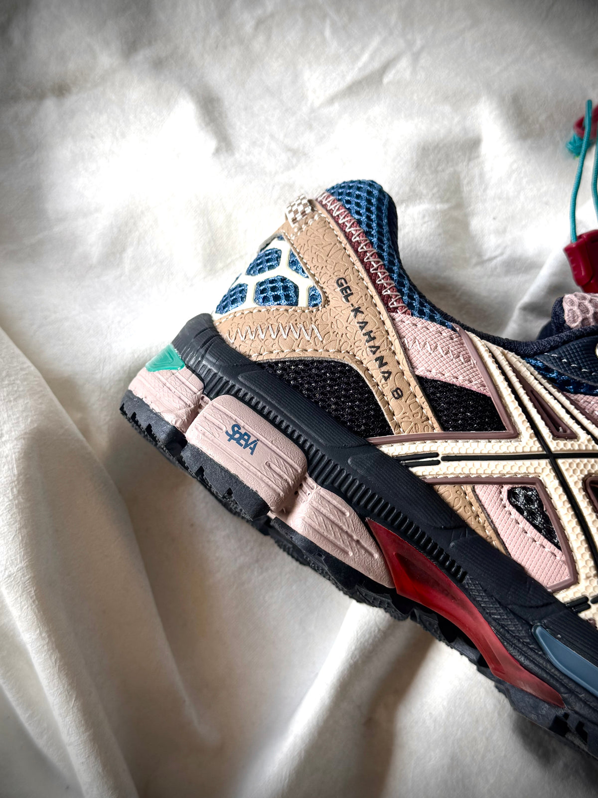 Asics kahana 8
