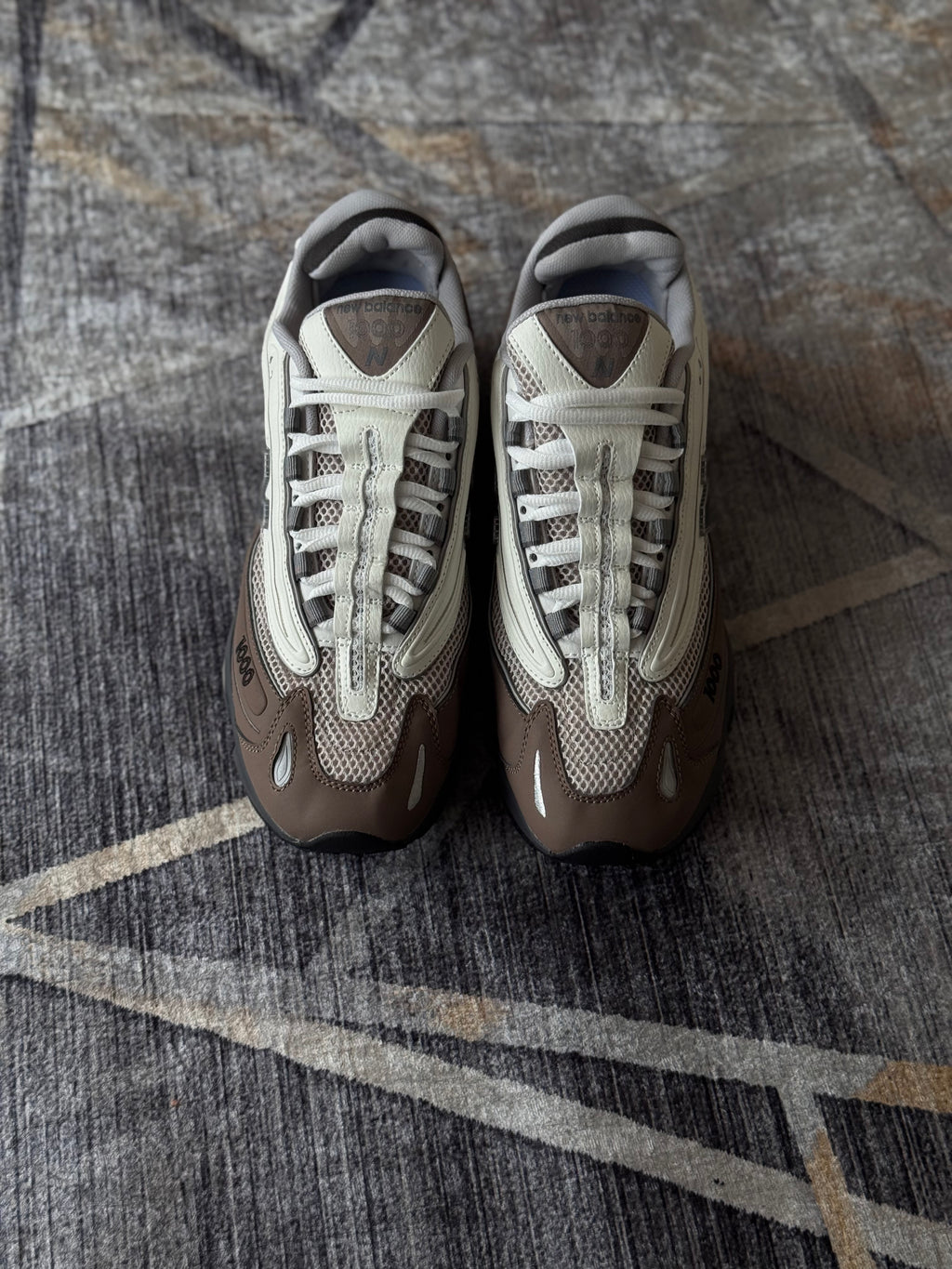 New Balance 1000 “mushroom grey”