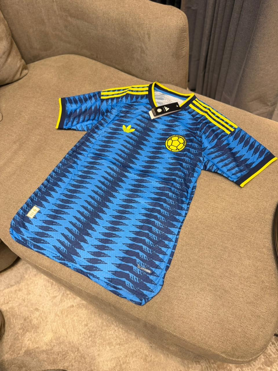 Camiseta visitante selección Colombia versión jugador