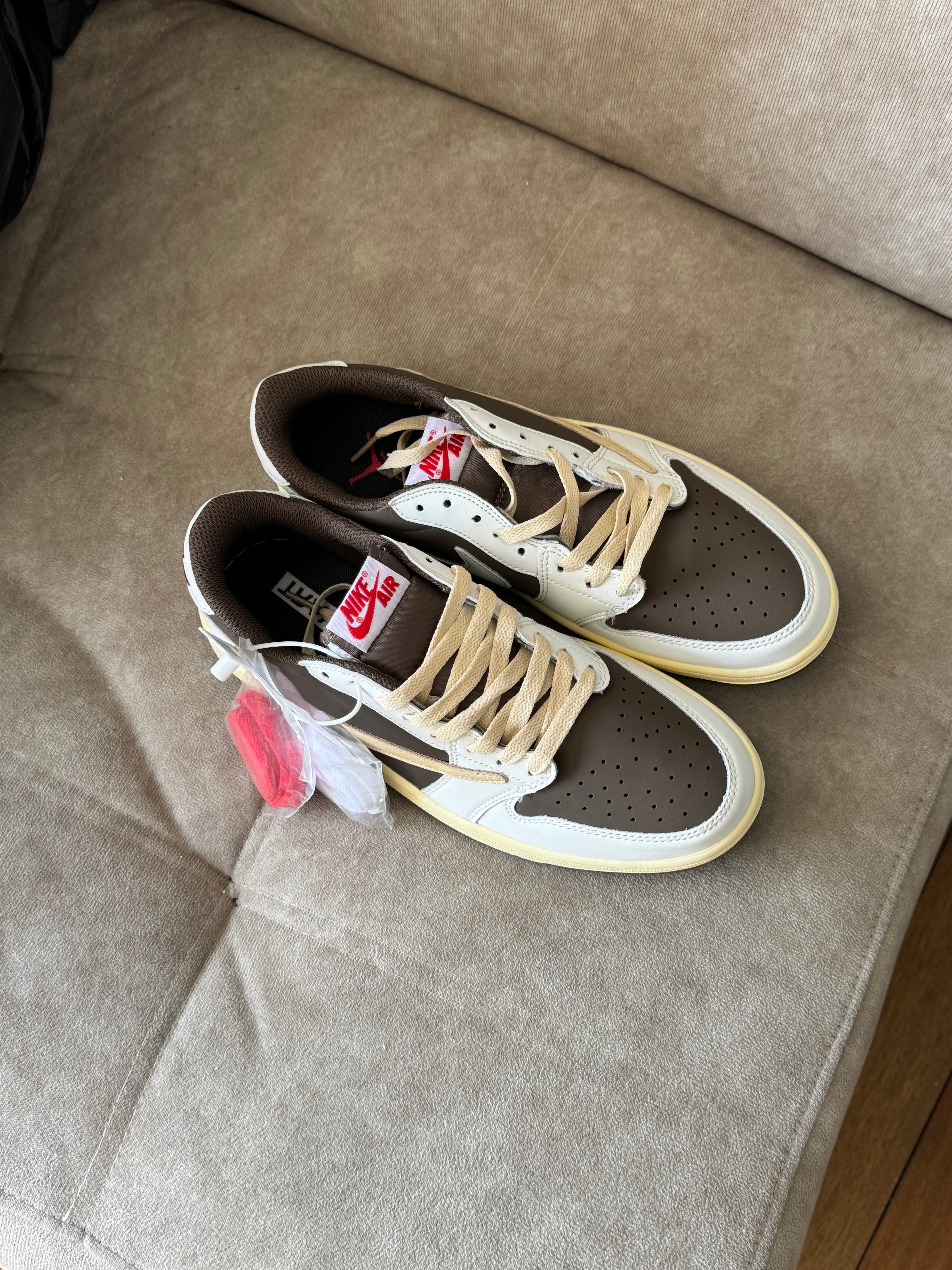 Nike Air Jordan 1 low x Travis scott “revese mocha”