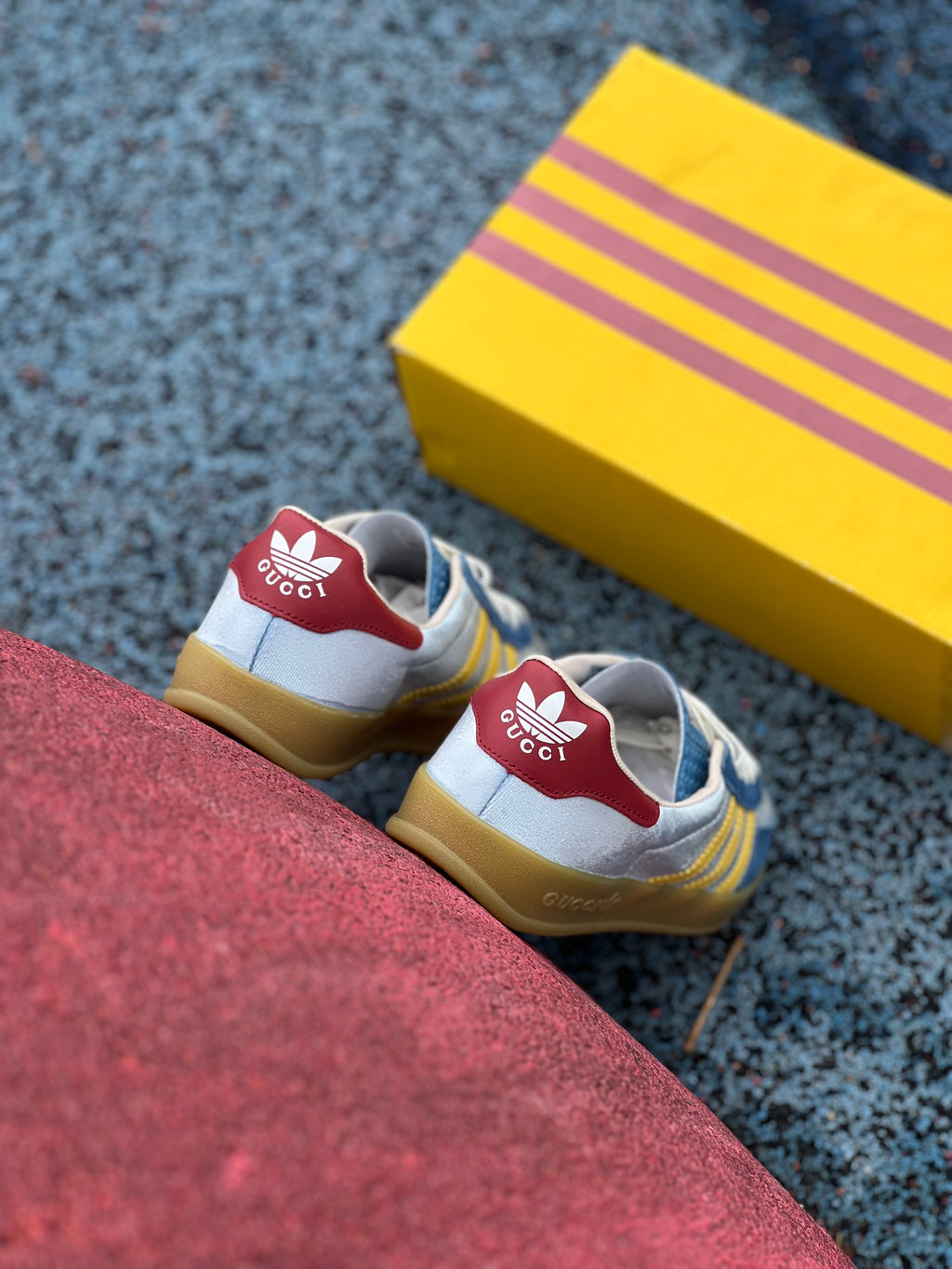 Adidas gazelle x “Gucci azul “