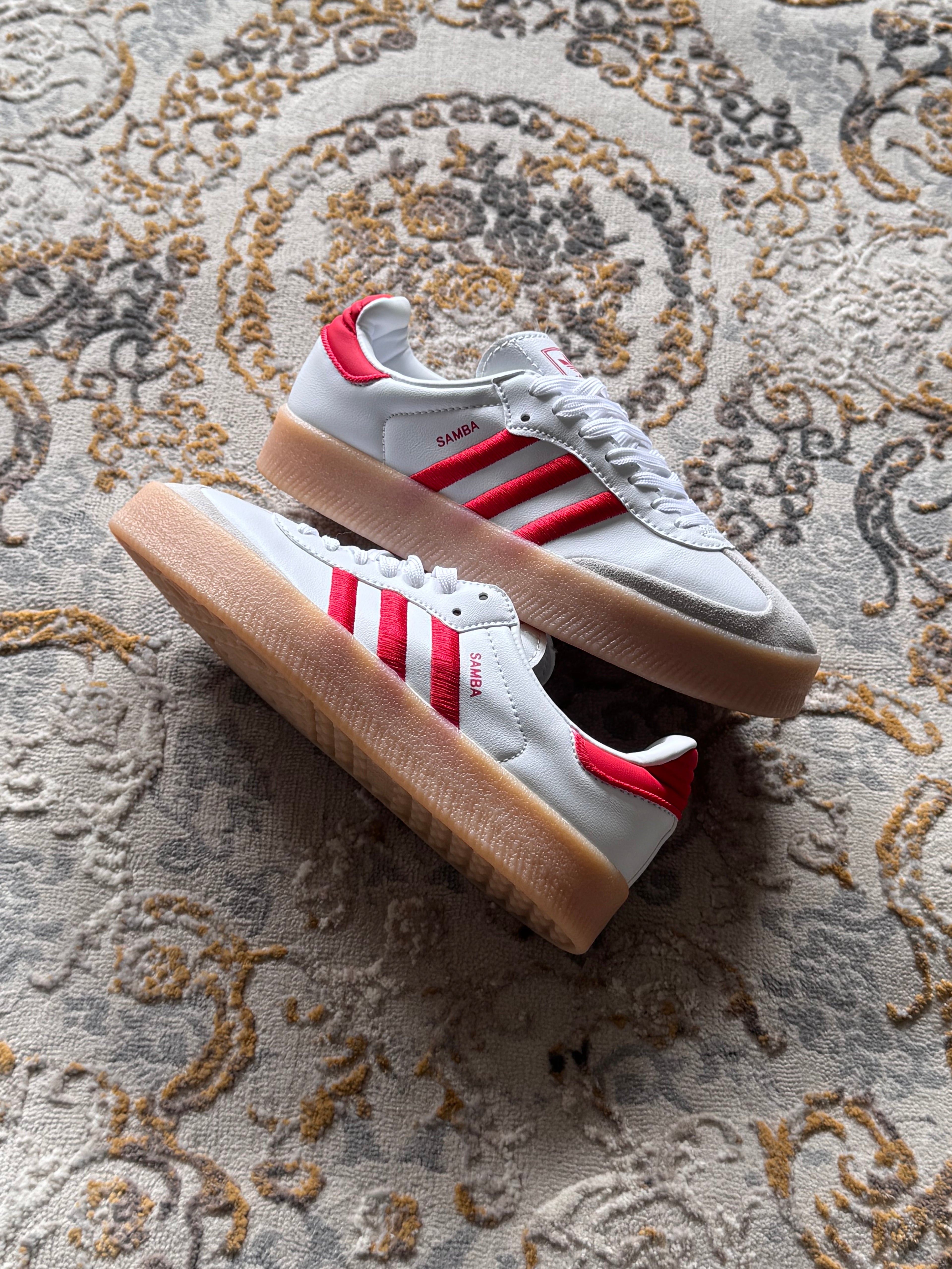 Adidas sambae “blanco rojo “
