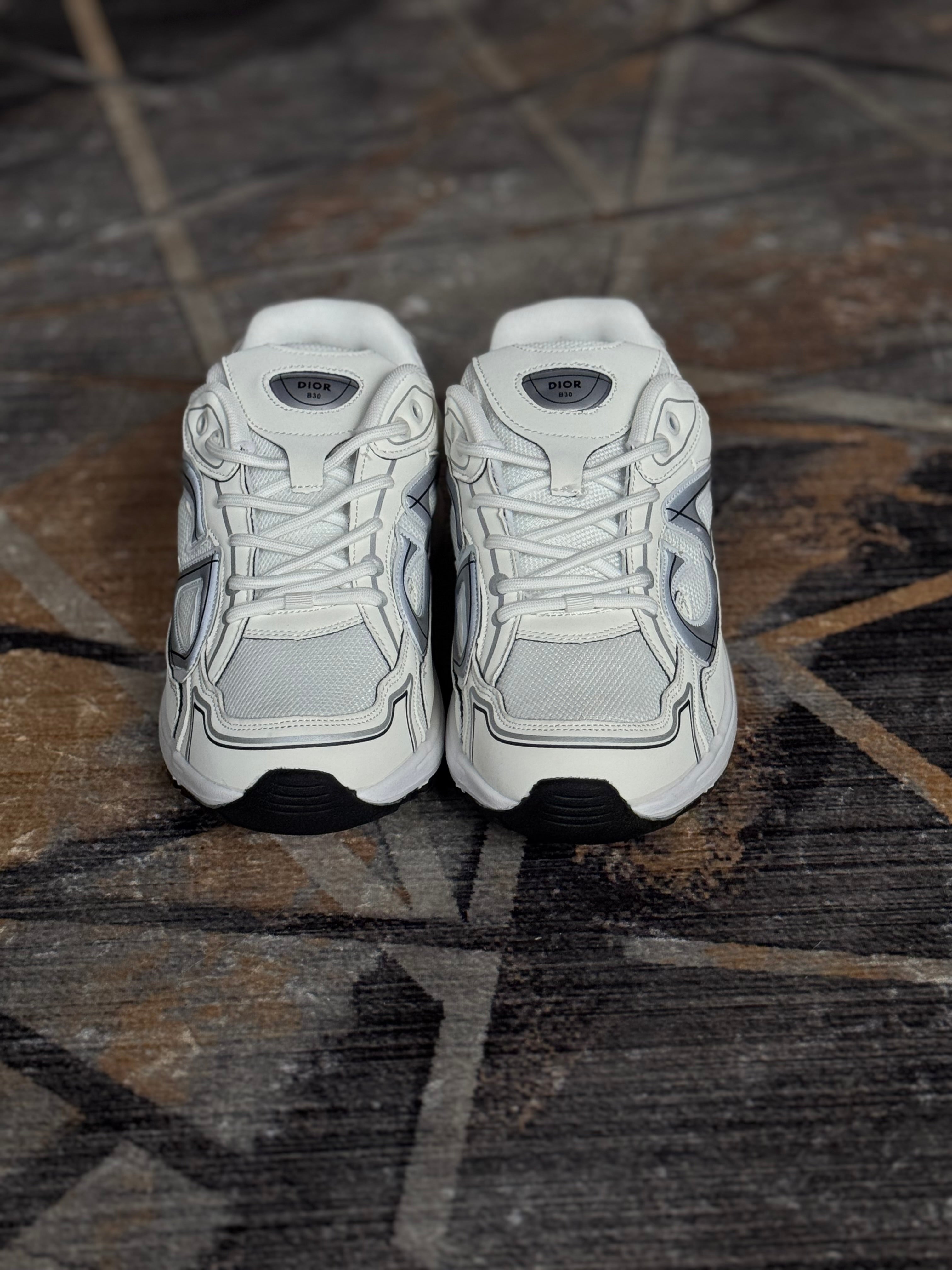 Dior B 23 “white”