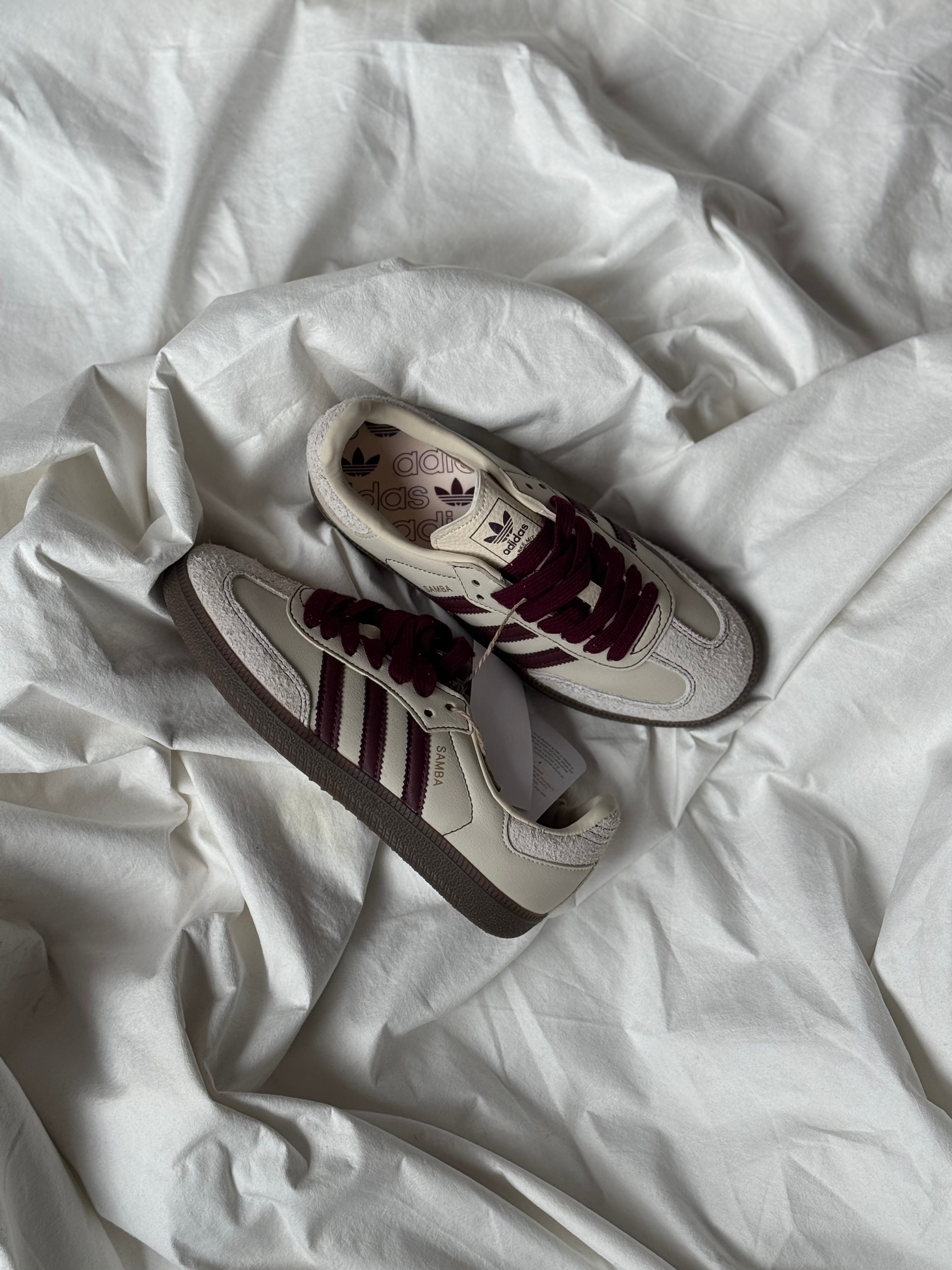 Adidas Samba OG "Wonder White/Maroon"