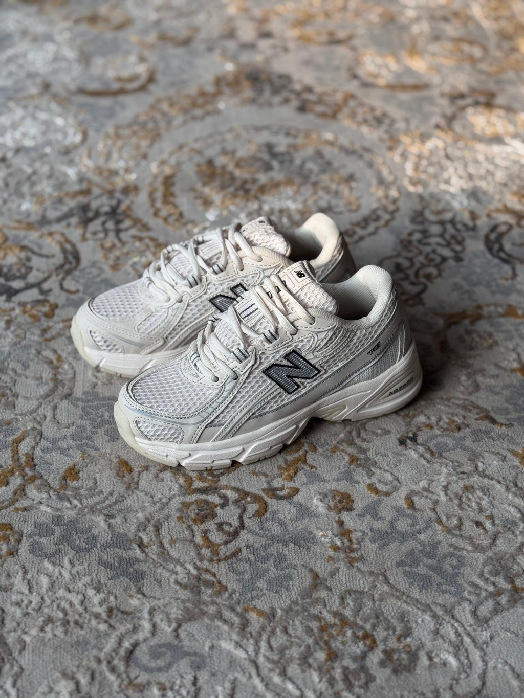 New balance 740 “bungee lace “