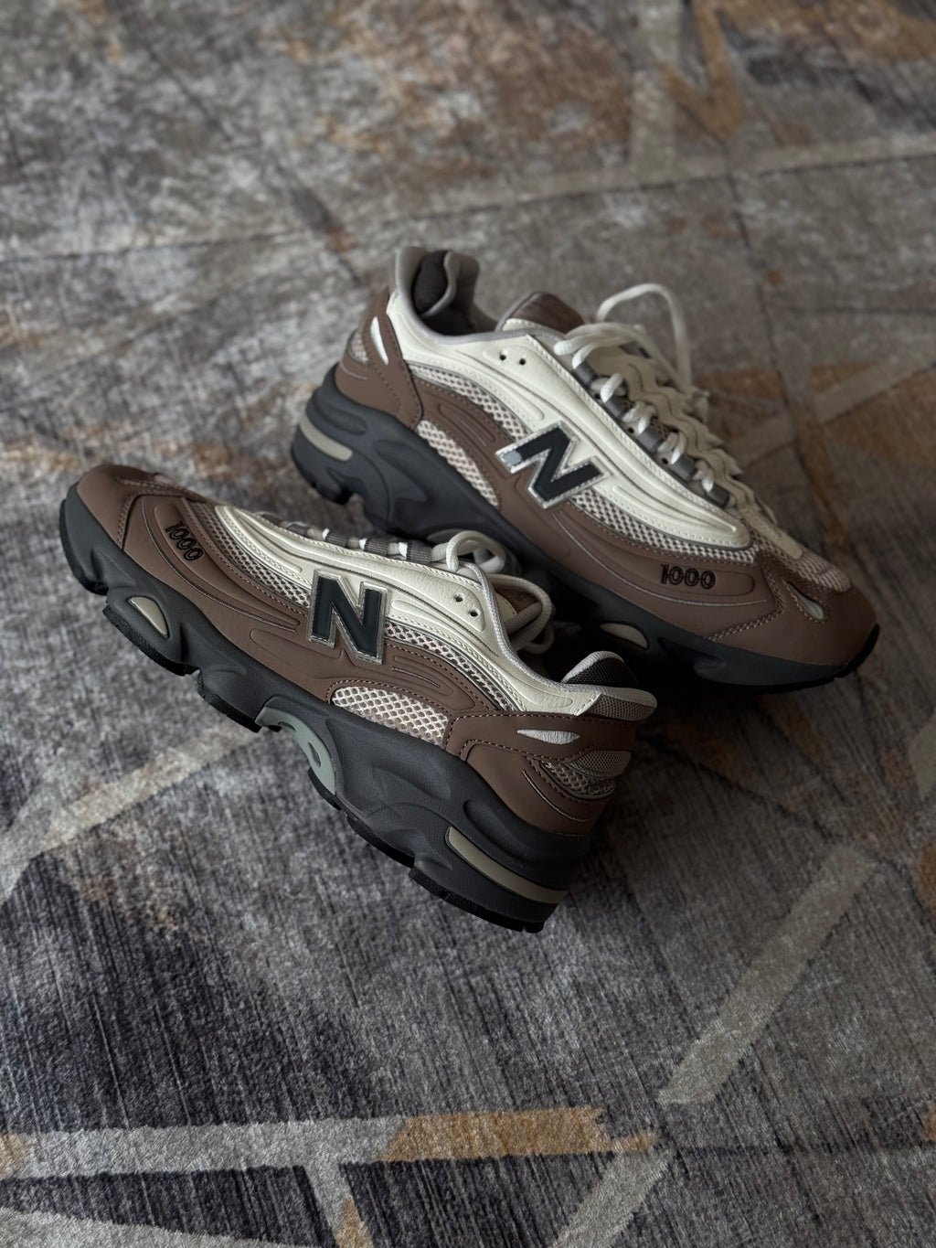 New Balance 1000 “mushroom grey”