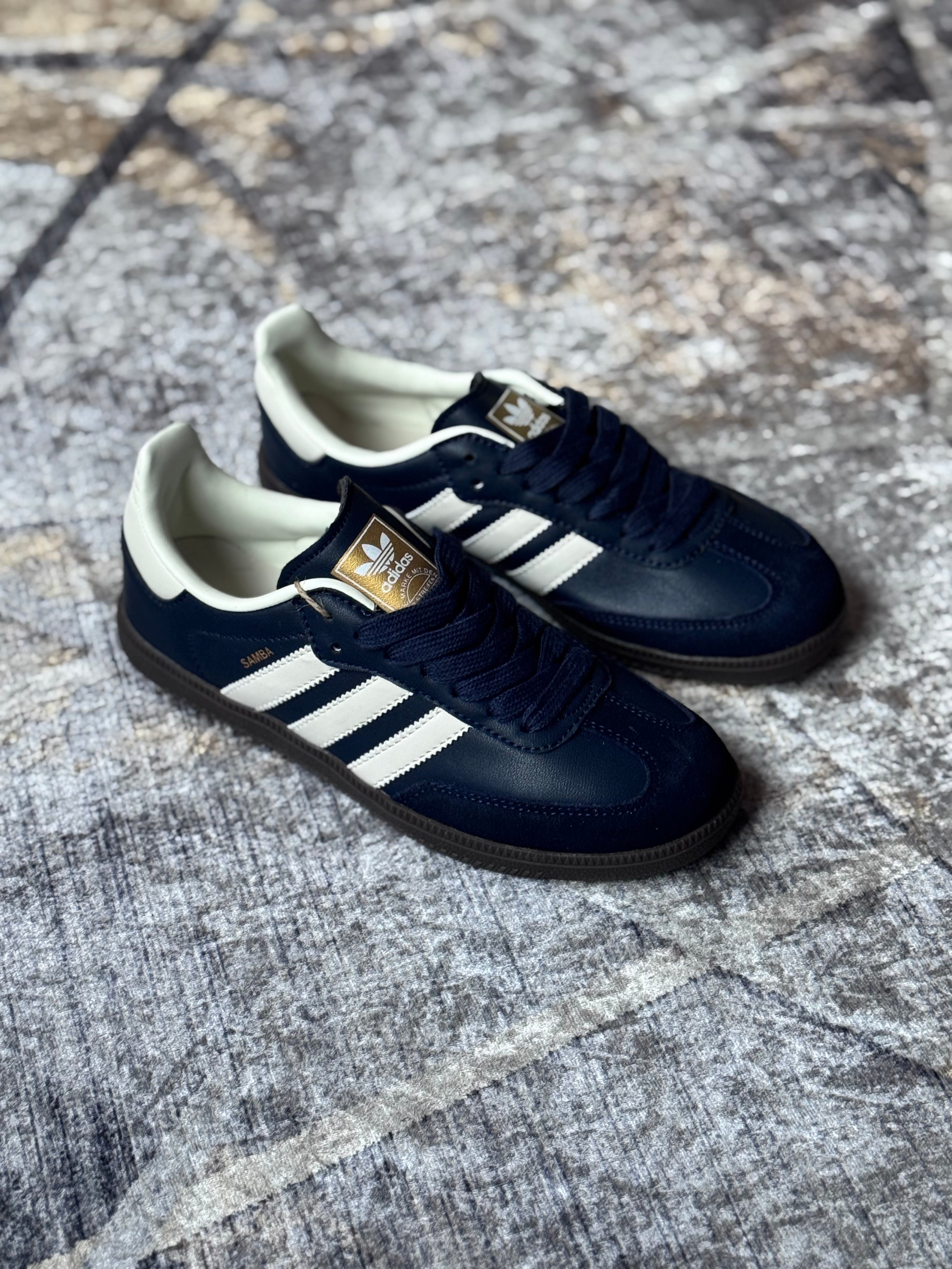 Adidas Samba “azul-navy”