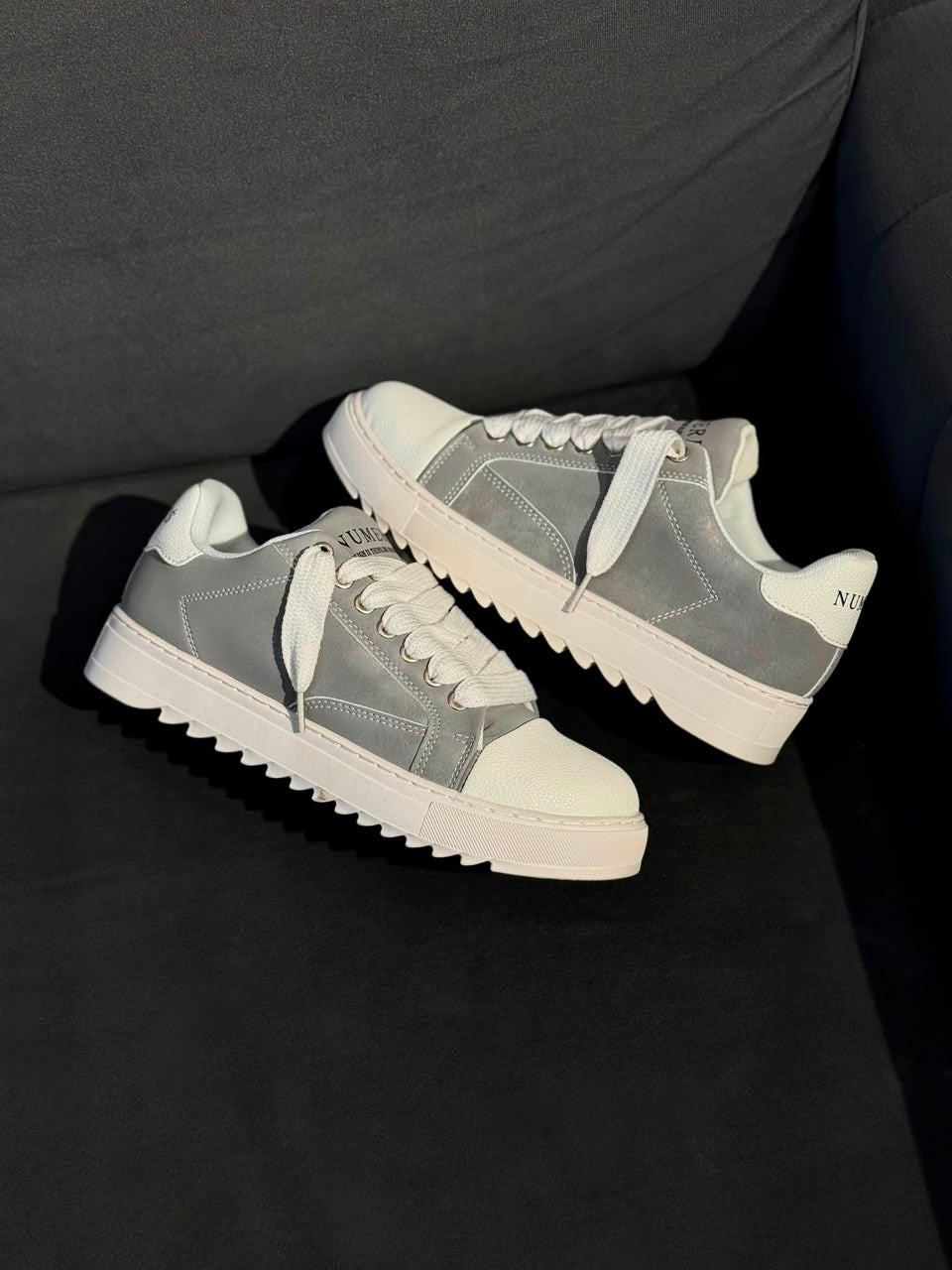 Numeris “white grey”