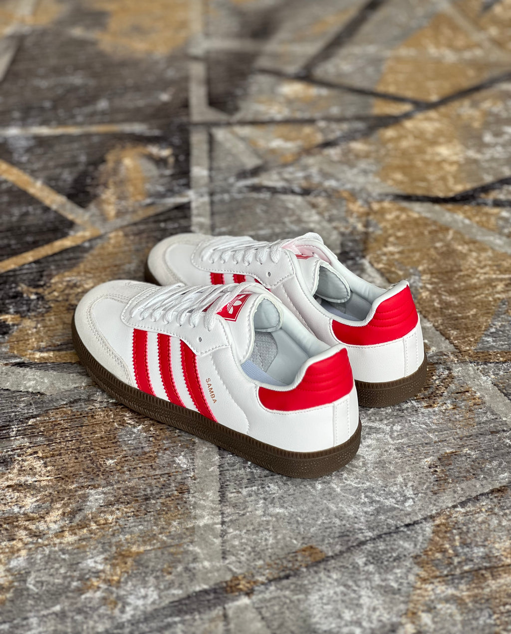 Adidas samba clásica “blanca roja”