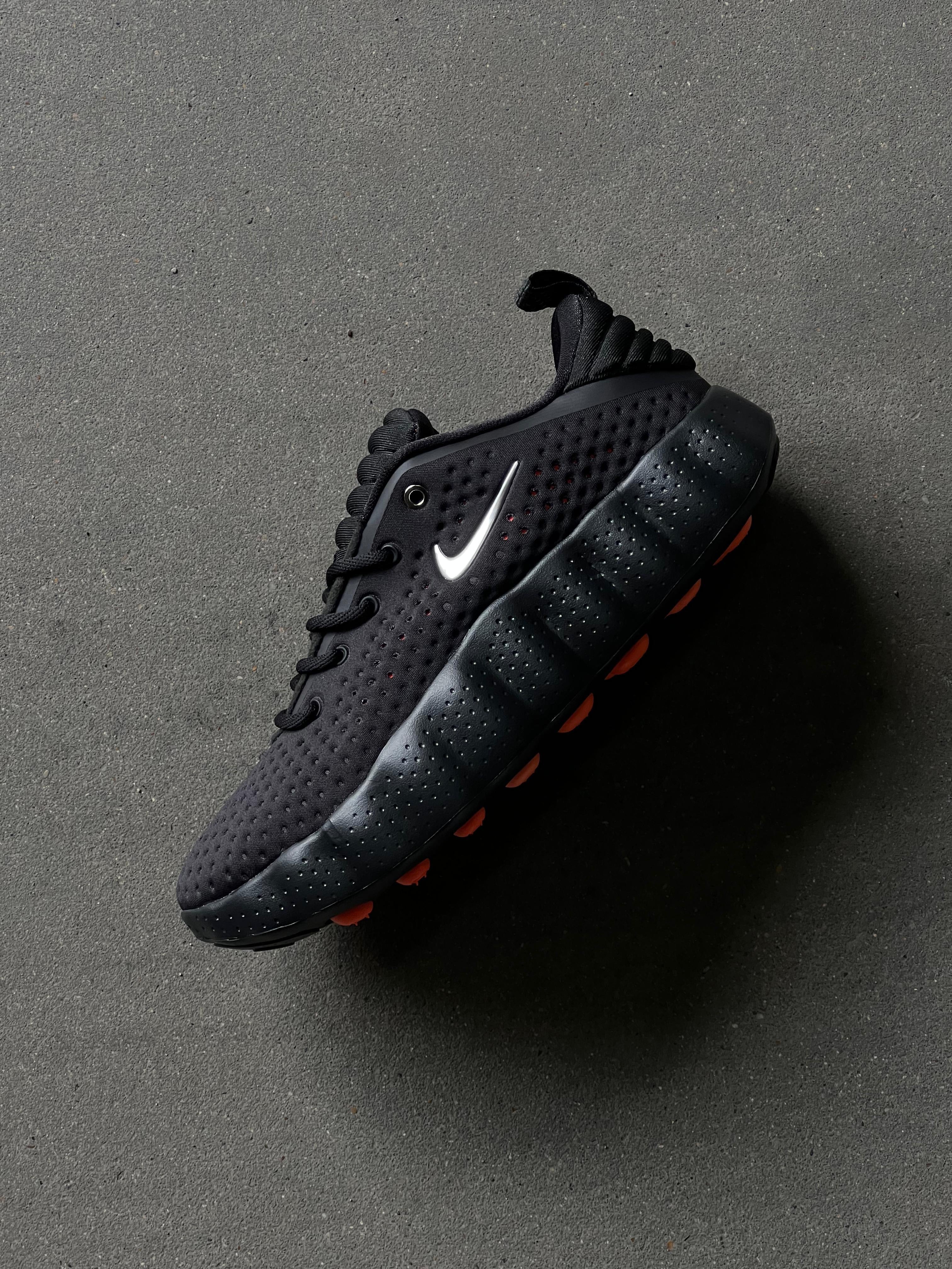 Nike mind 002 “negro”