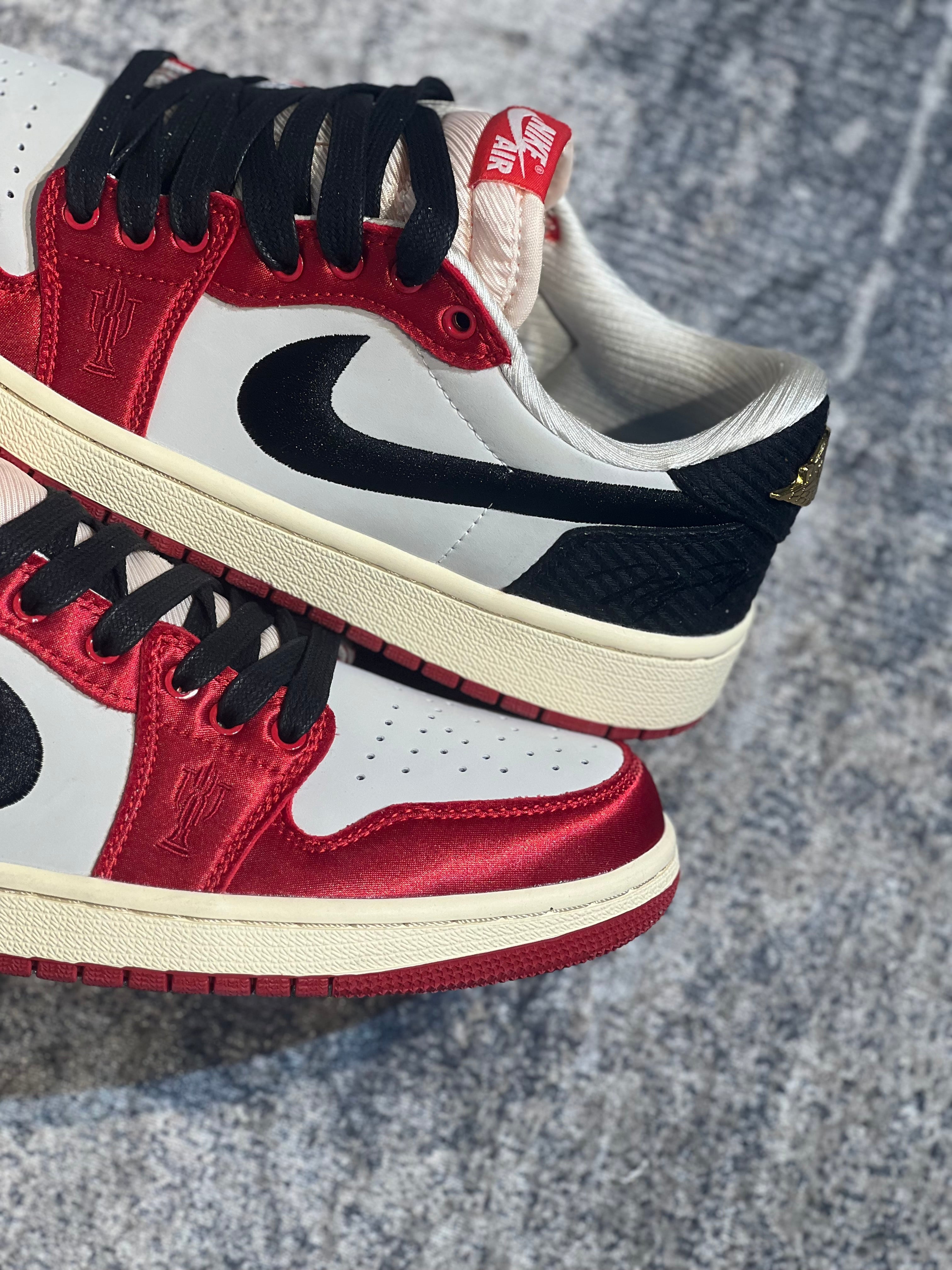 Nike Jordan 1 Retro Low OG Trophy Room Away