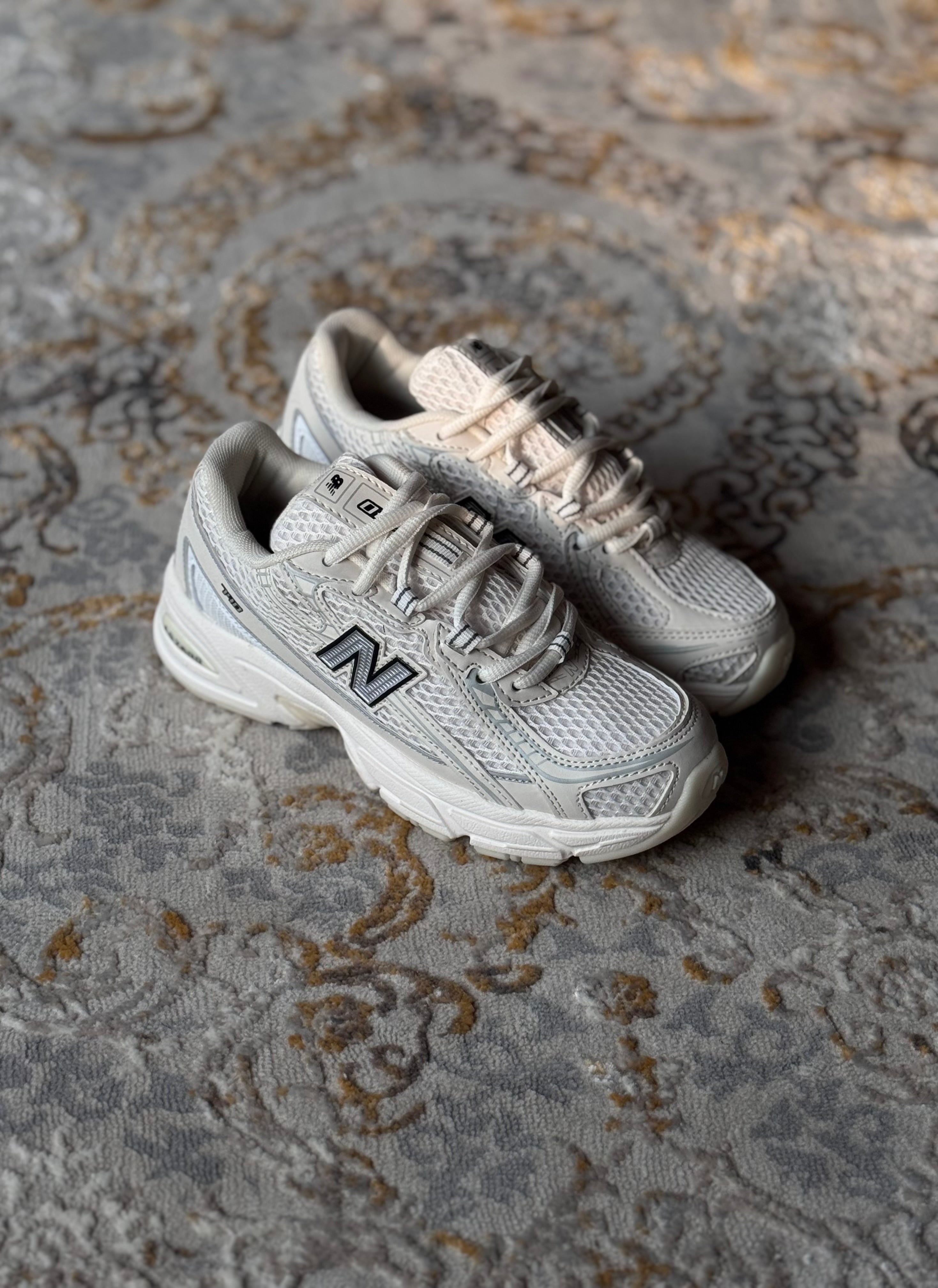 New balance 740 “bungee lace “