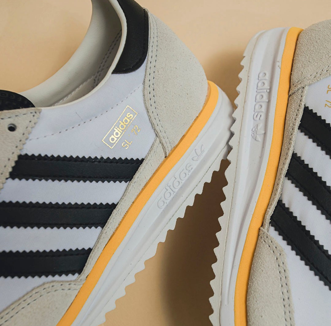 Adías Sl 72 “blanco-amarillo”