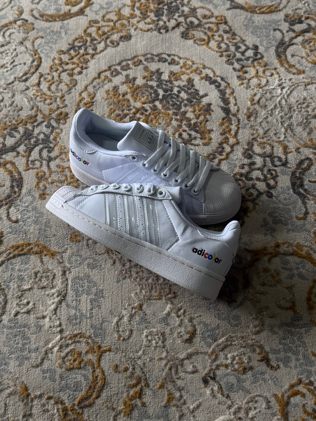 Adidas Superstar “adicolor”