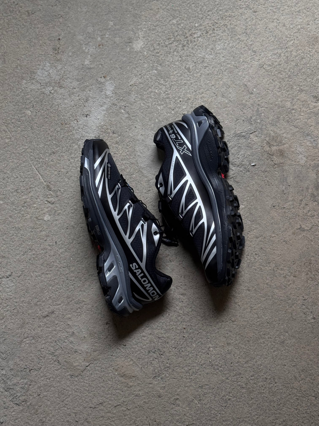 Salomón xt6 goretex “black silver”