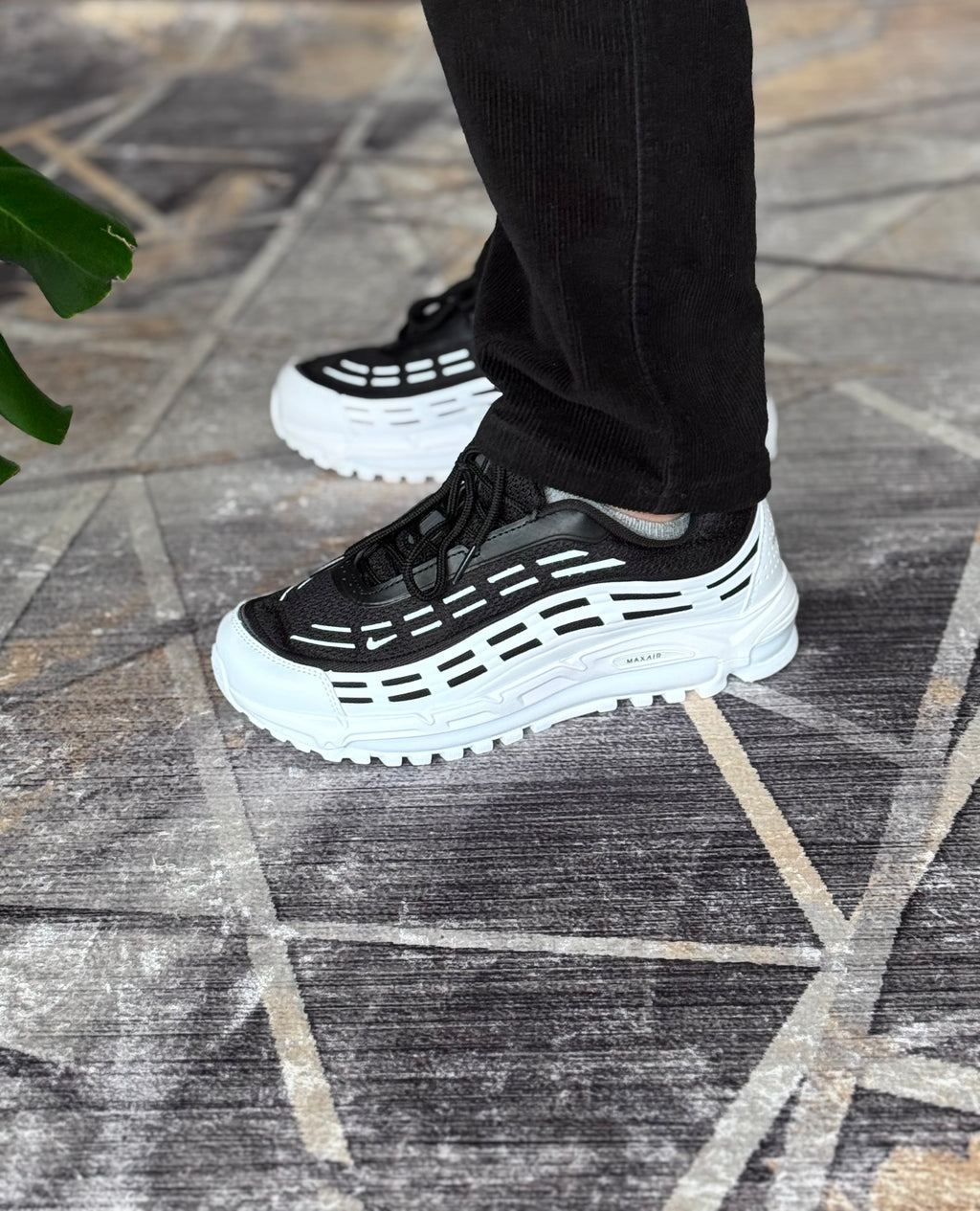 Nike air max Tl x Comme des Garcons