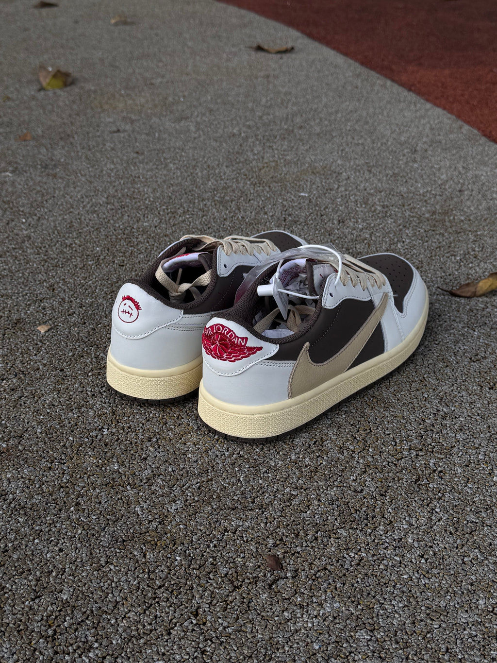 Nike Air Jordan 1 low x Travis scott “revese mocha”