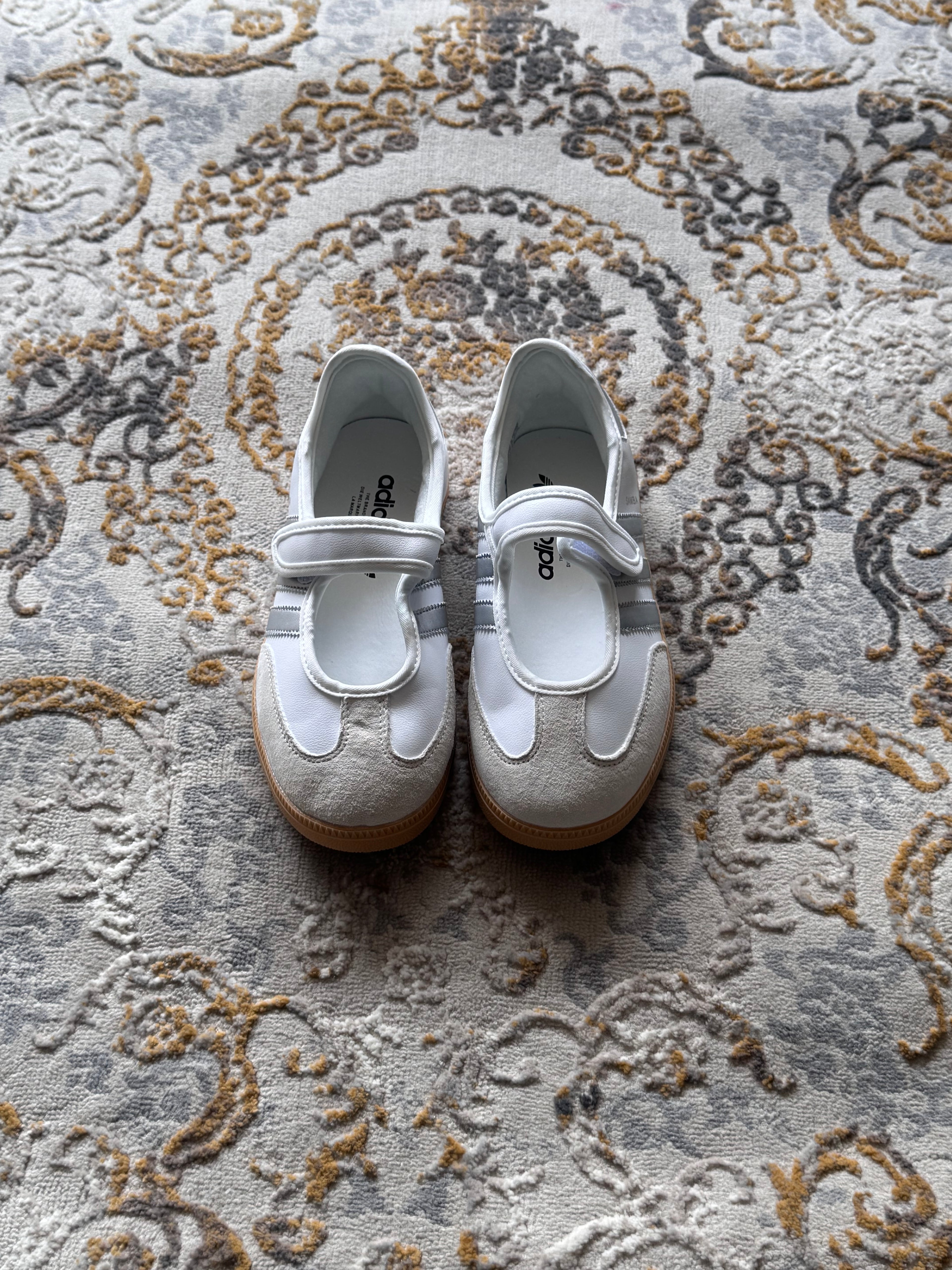 Adidas samba Mary Jane ballet
“Blanco plateado”