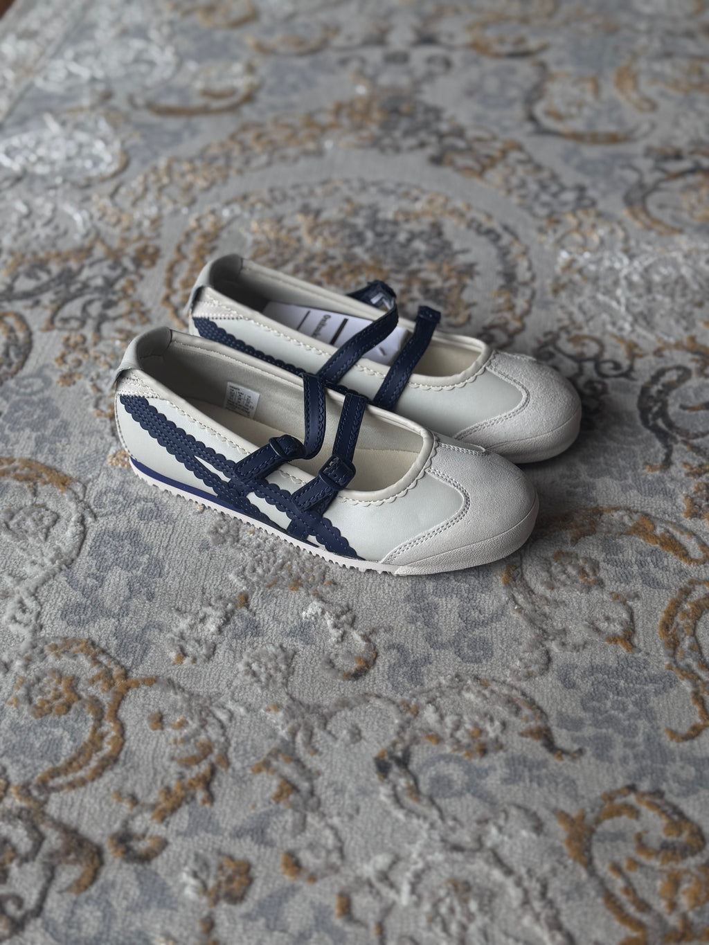 Onitsuka Tiger ballet Flats “blanco azul “