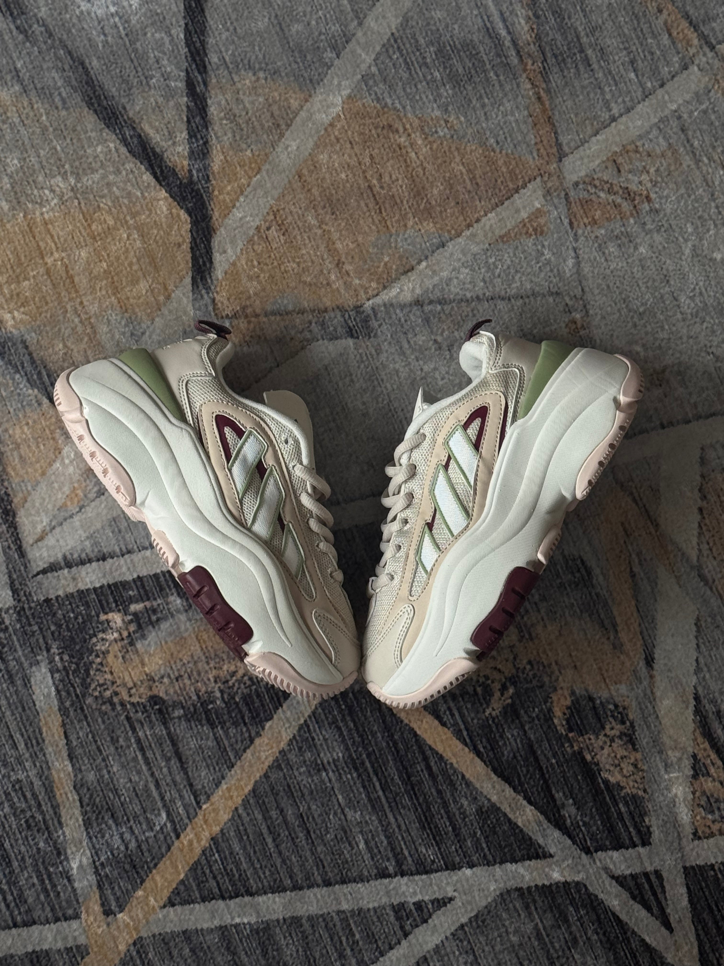 Adidas ozgaia