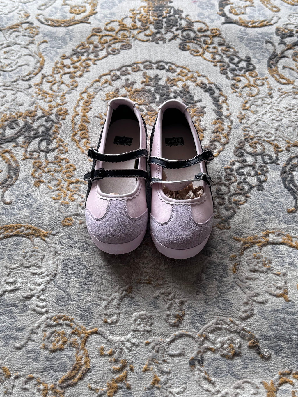 Onitsuka Tiger ballet flats “pink black”