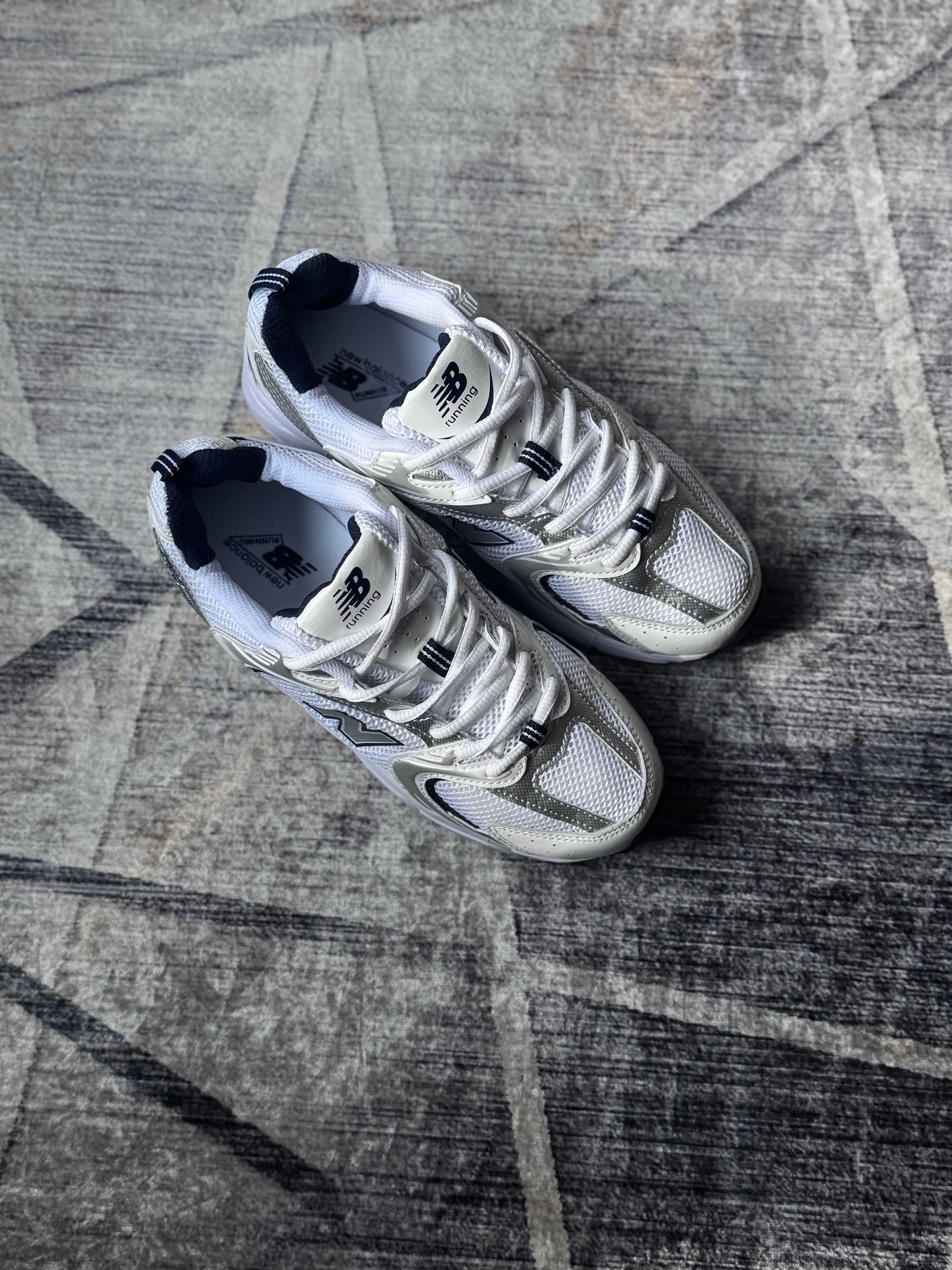 New Balance 530 white navy