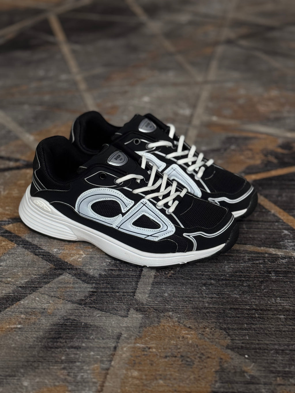 Dior B 23 “black”