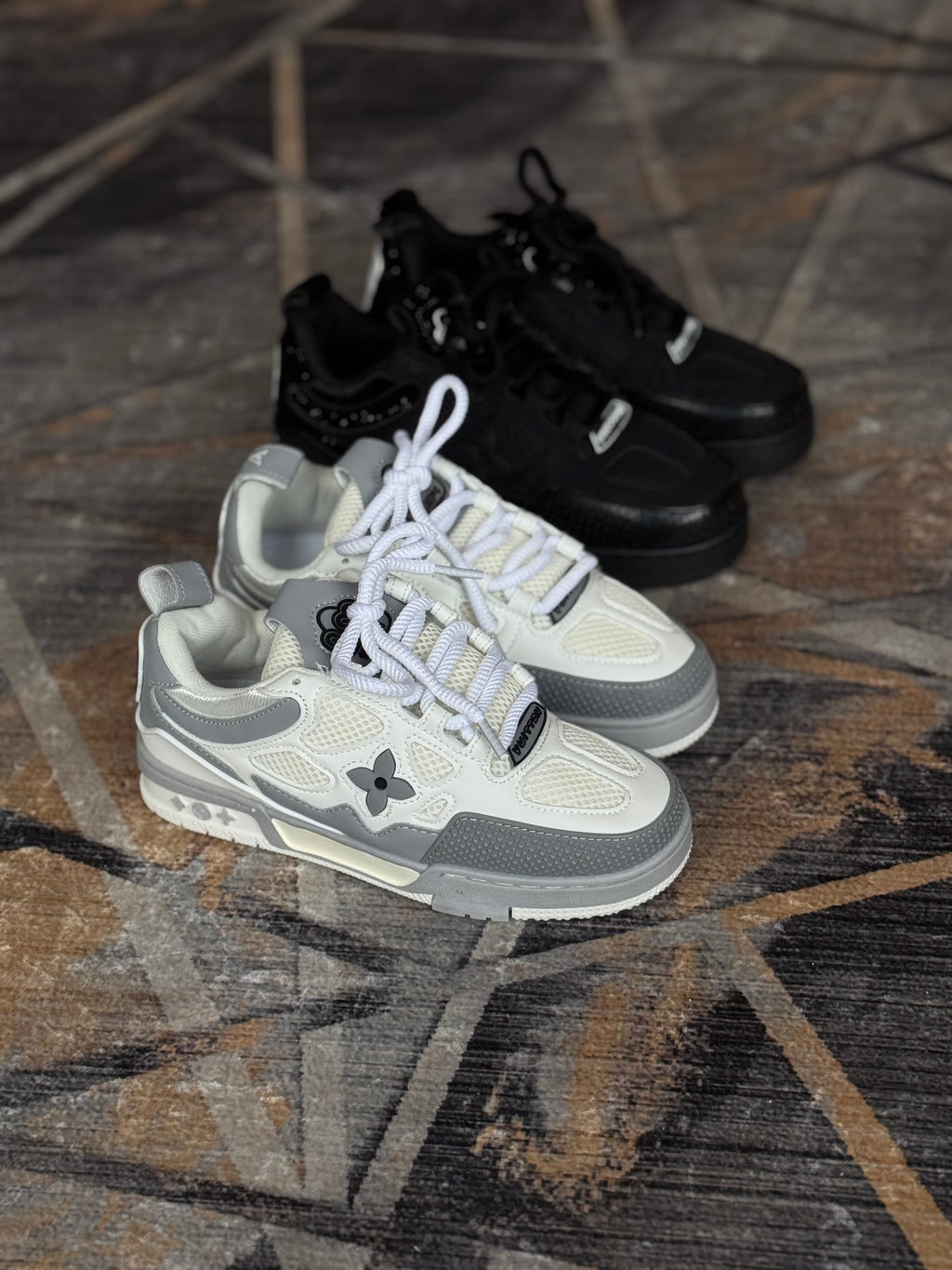 Louis Vuitton Skate gris blanca