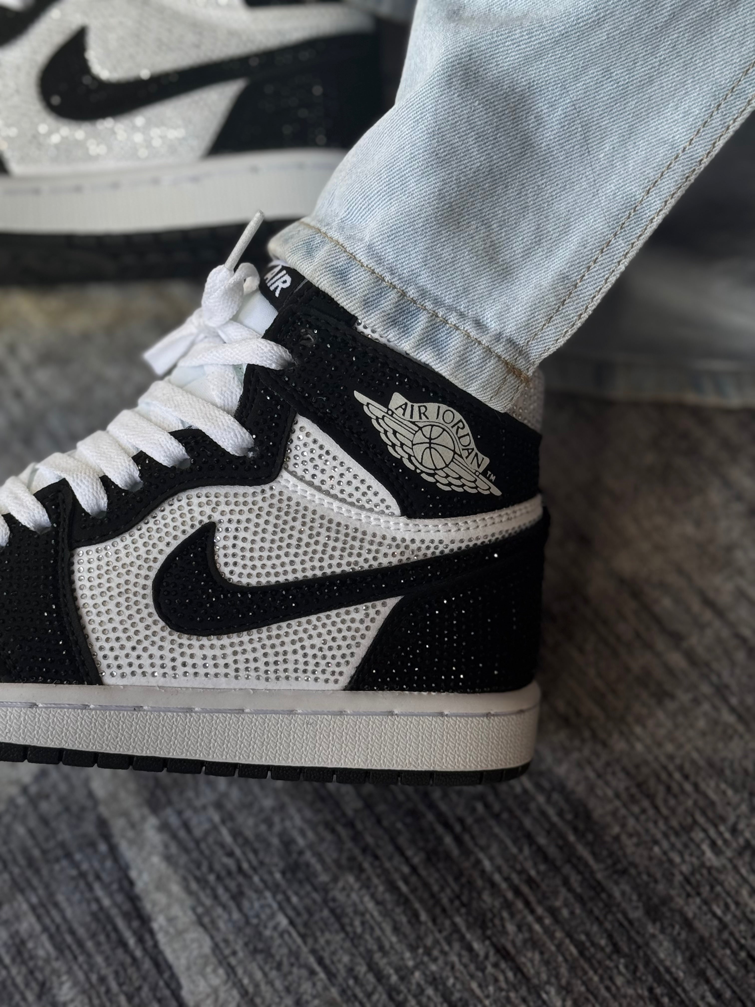 Nike Jordan 1 panda x swarovski