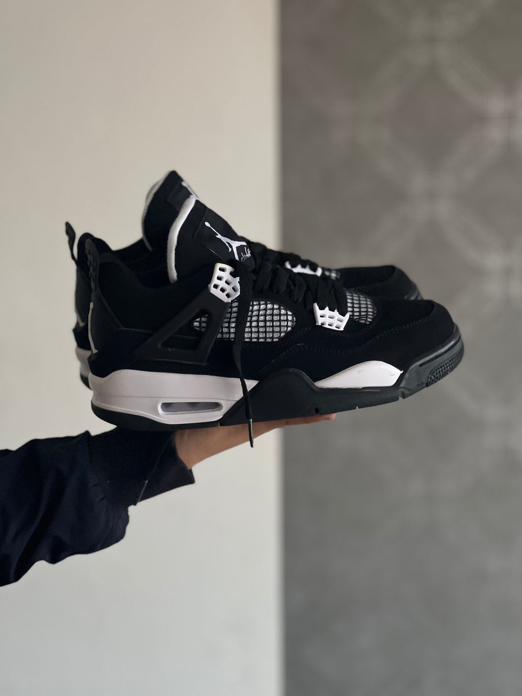Nike Jordan 4 White Thunder