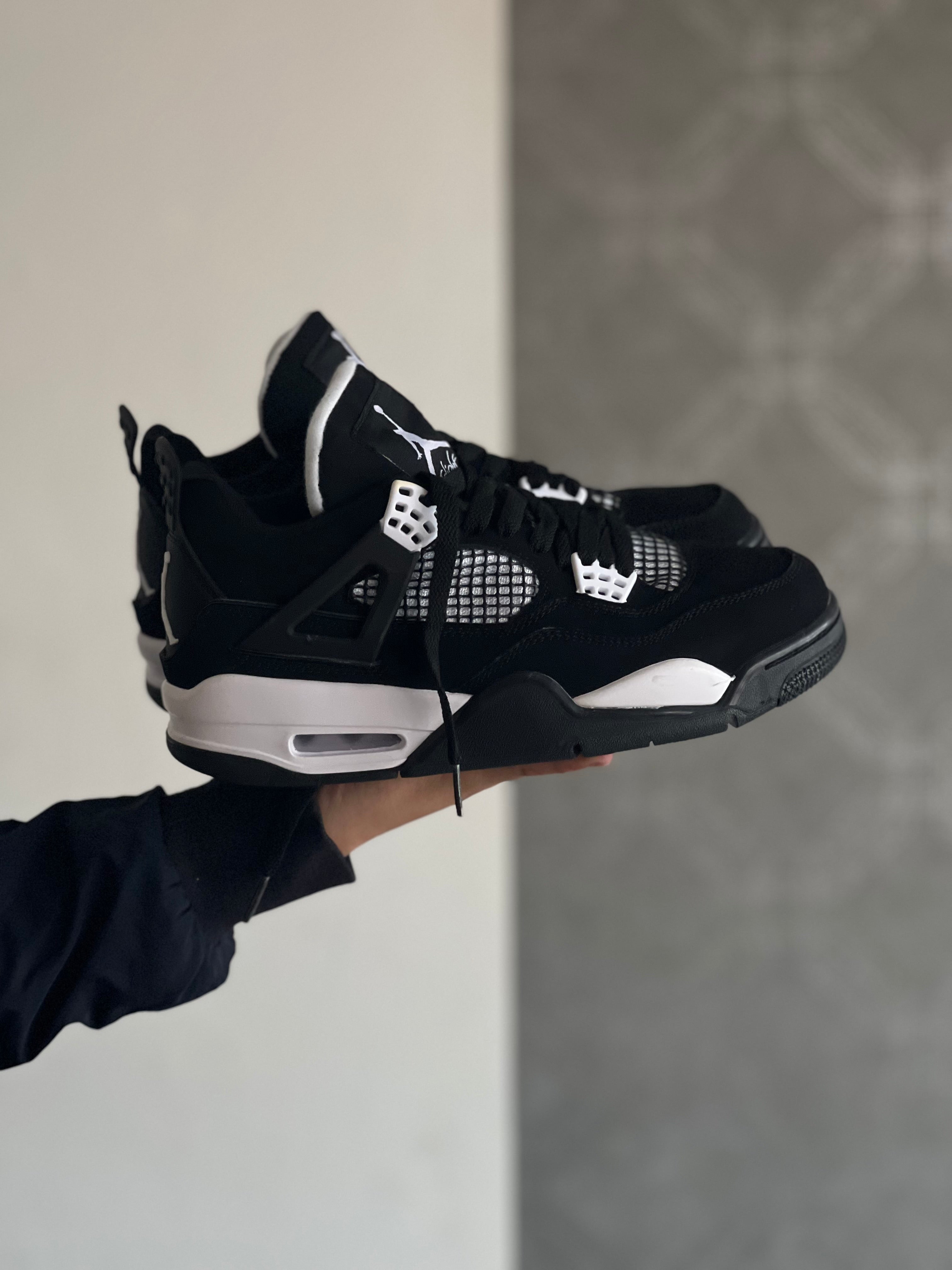 Nike Jordan 4 White Thunder