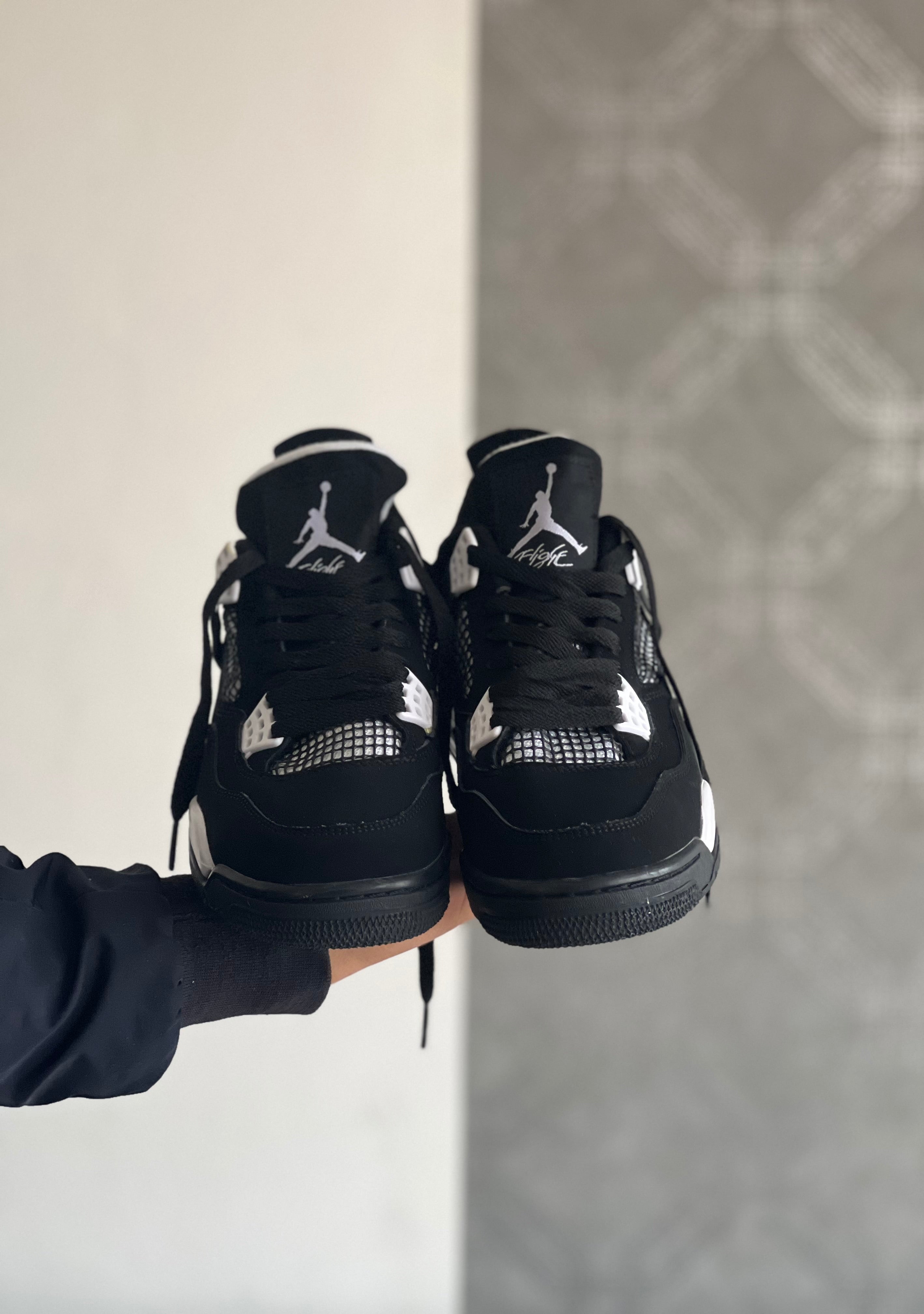 Nike Jordan 4 White Thunder
