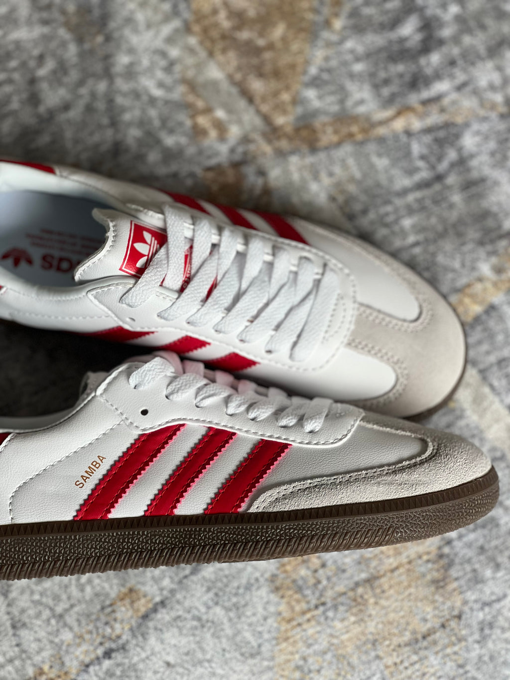 Adidas samba clásica “blanca roja”